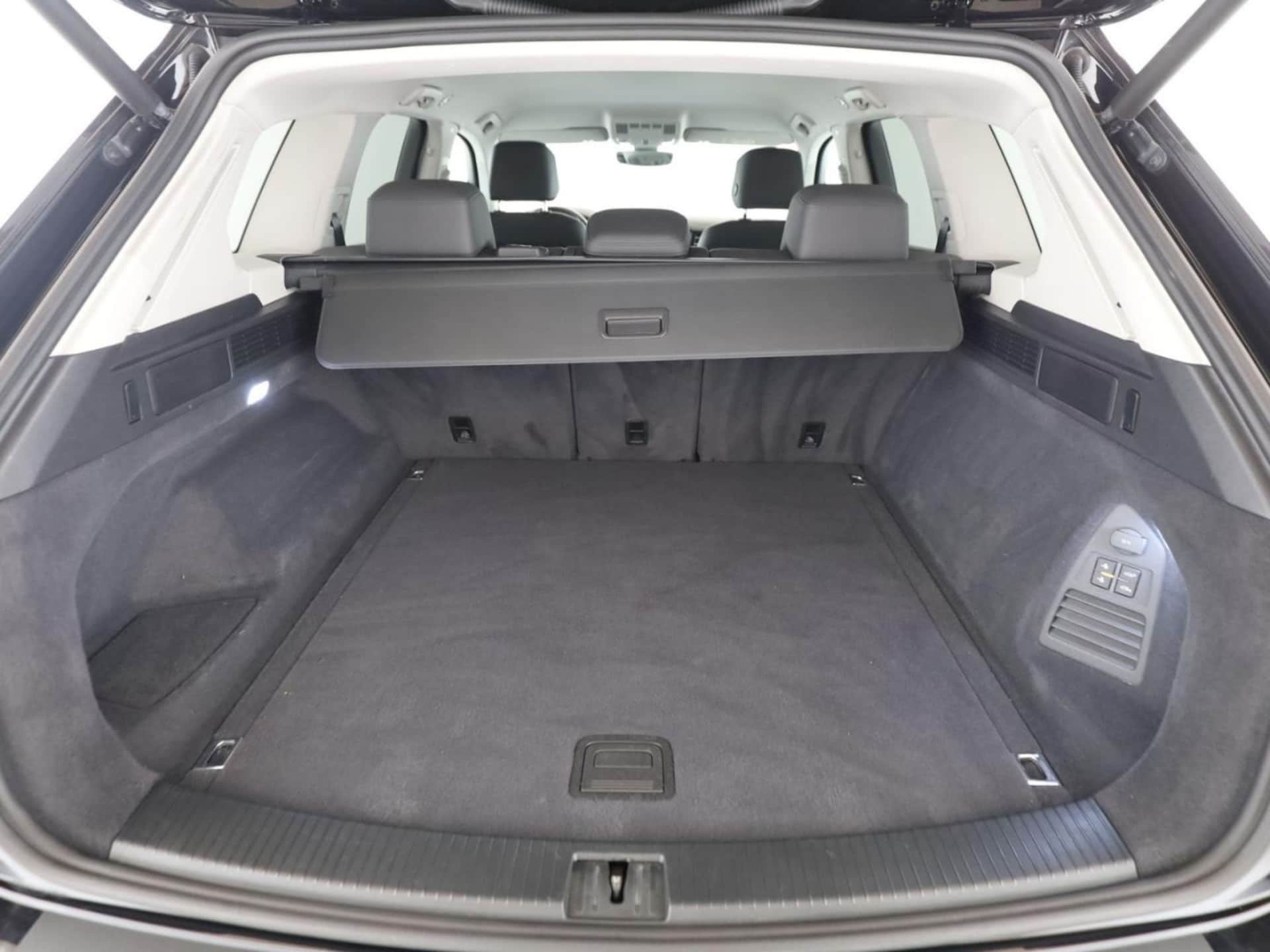 Volkswagen Touareg Basis-Modell