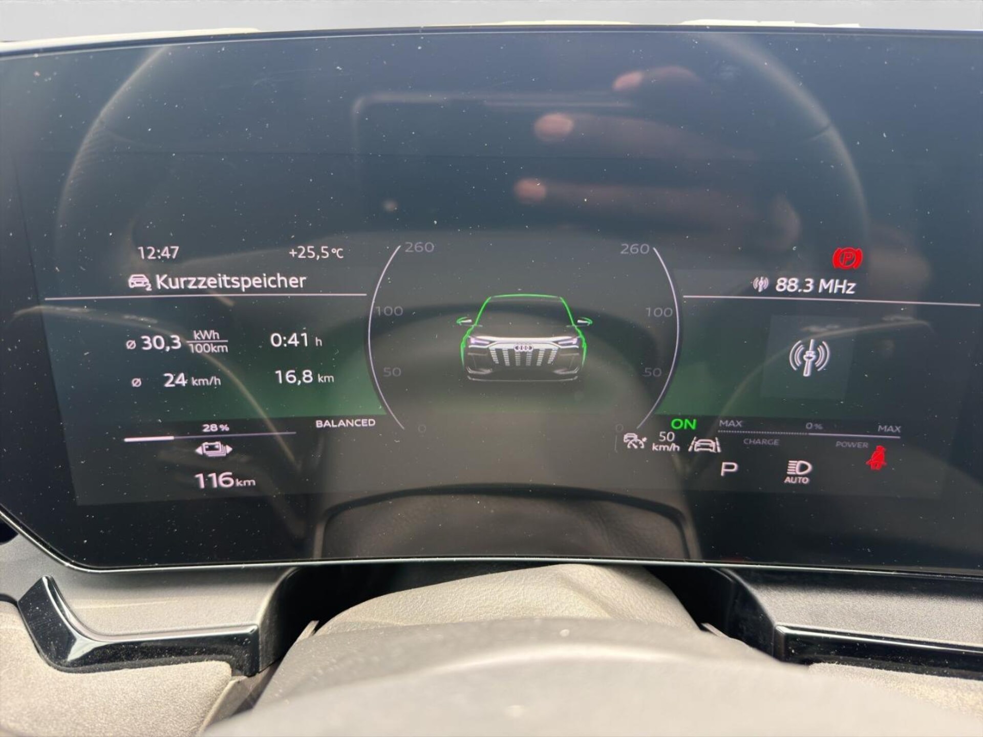 Audi SQ6 SUV e-tron