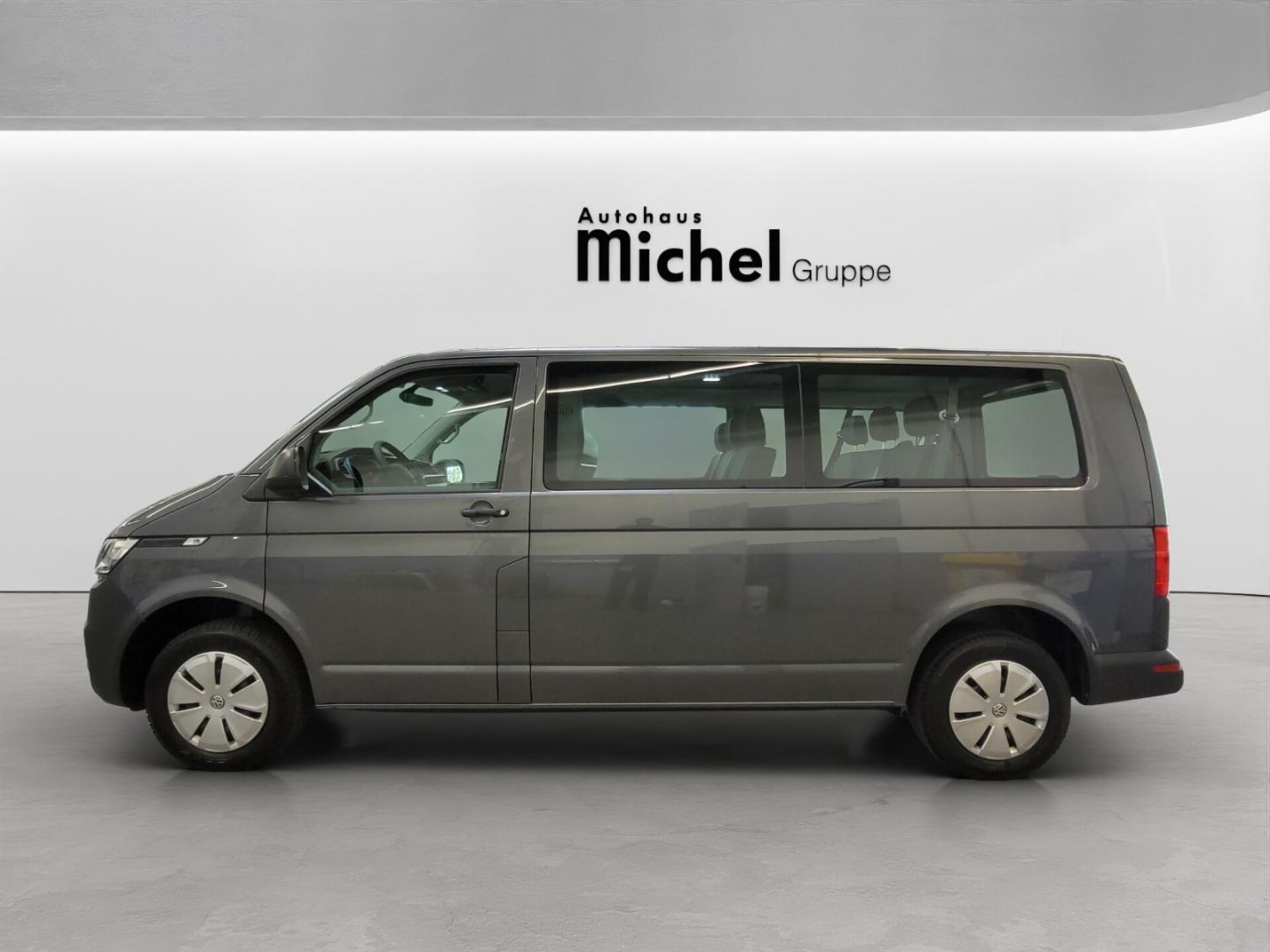 Volkswagen T6.1 Transporter Kombi langer Radstand