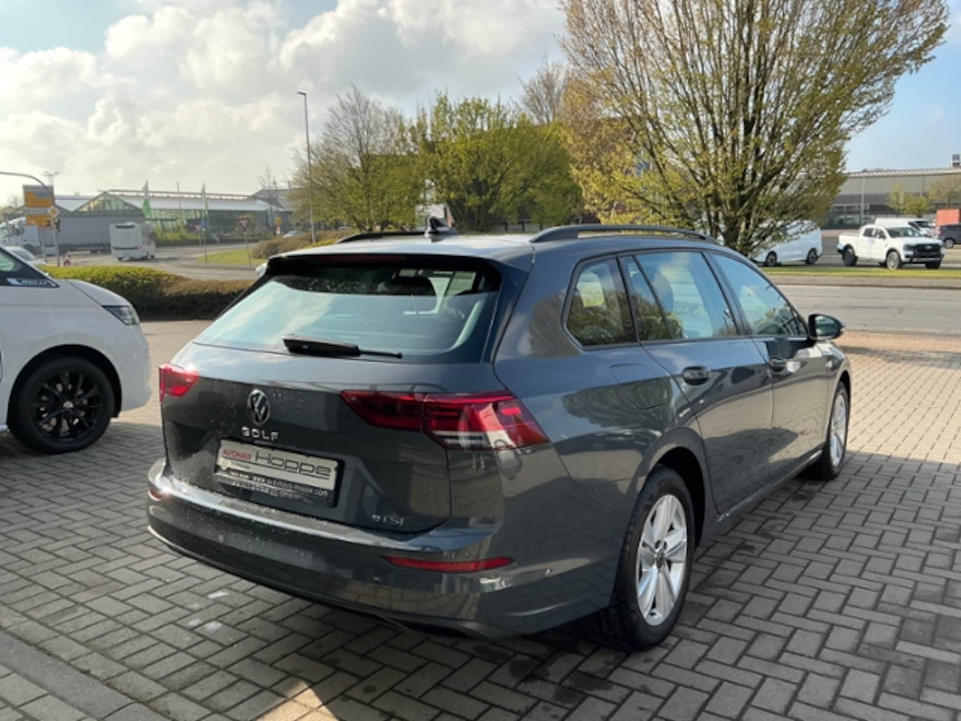Volkswagen Golf Variant Life