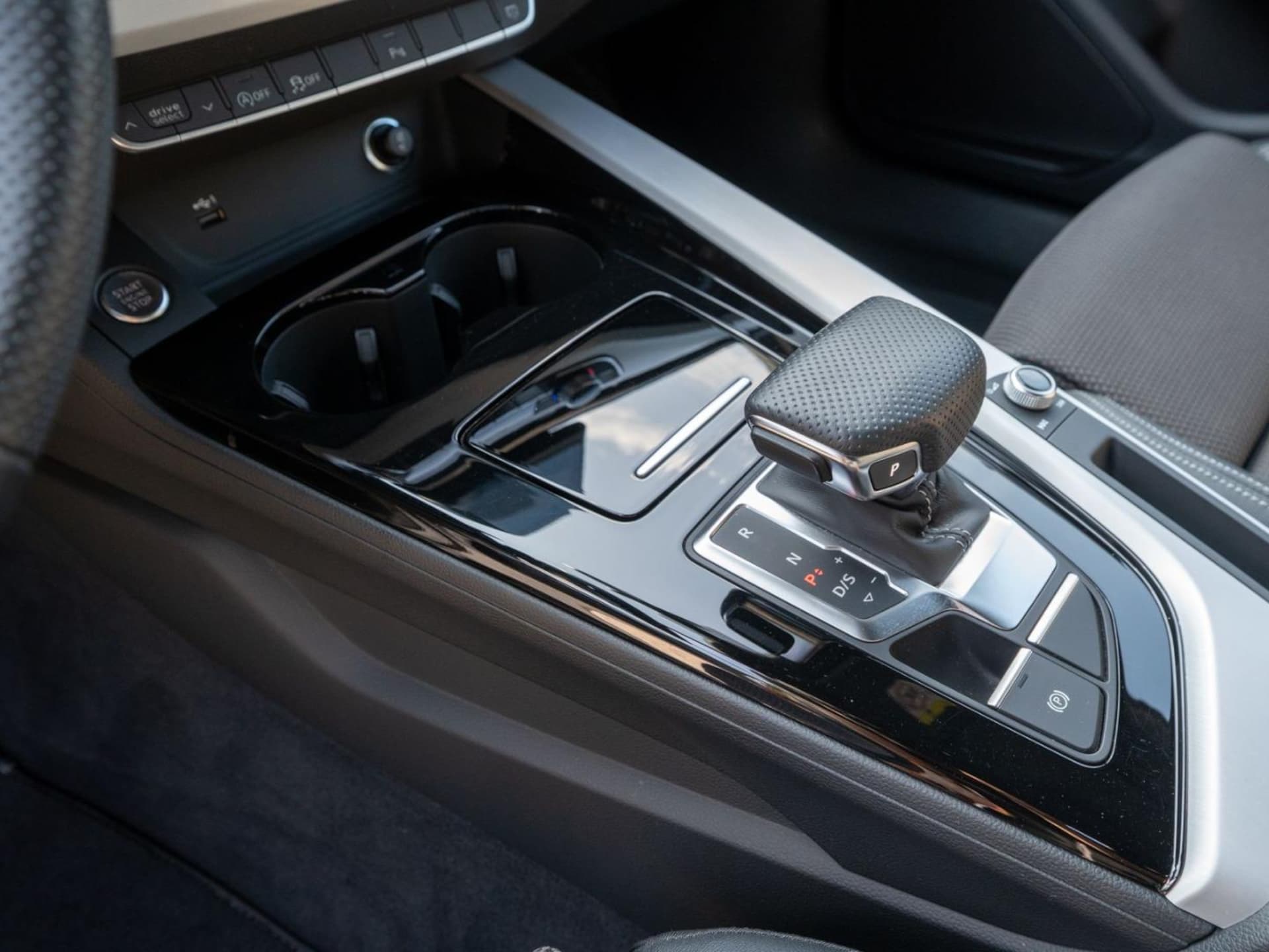 Audi A4 Avant S line