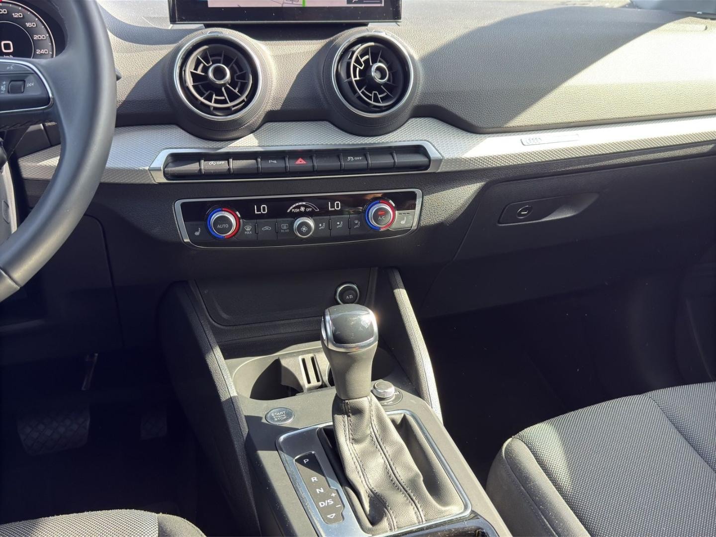 Bild über Audi Q2 advanced 35 TFSI S tronic - für weitere Informationen kontaktieren Sie den Audi Partner