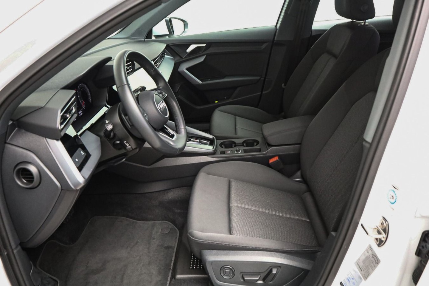 Bild über Audi A3 Sportback advanced 30 TFSI S tronic - für weitere Informationen kontaktieren Sie den Audi Partner