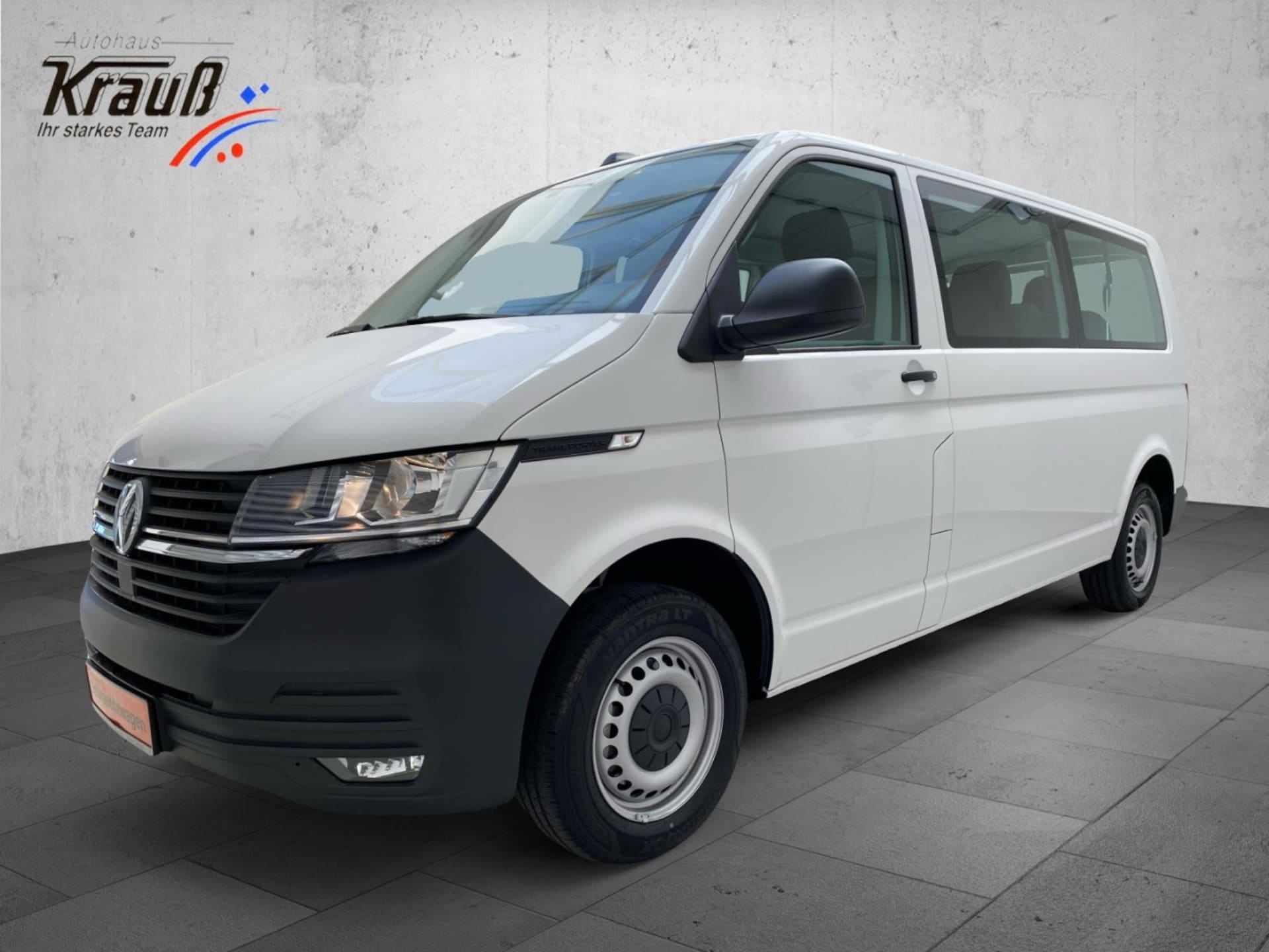 Volkswagen T6.1 Transporter Kombi langer Radstand