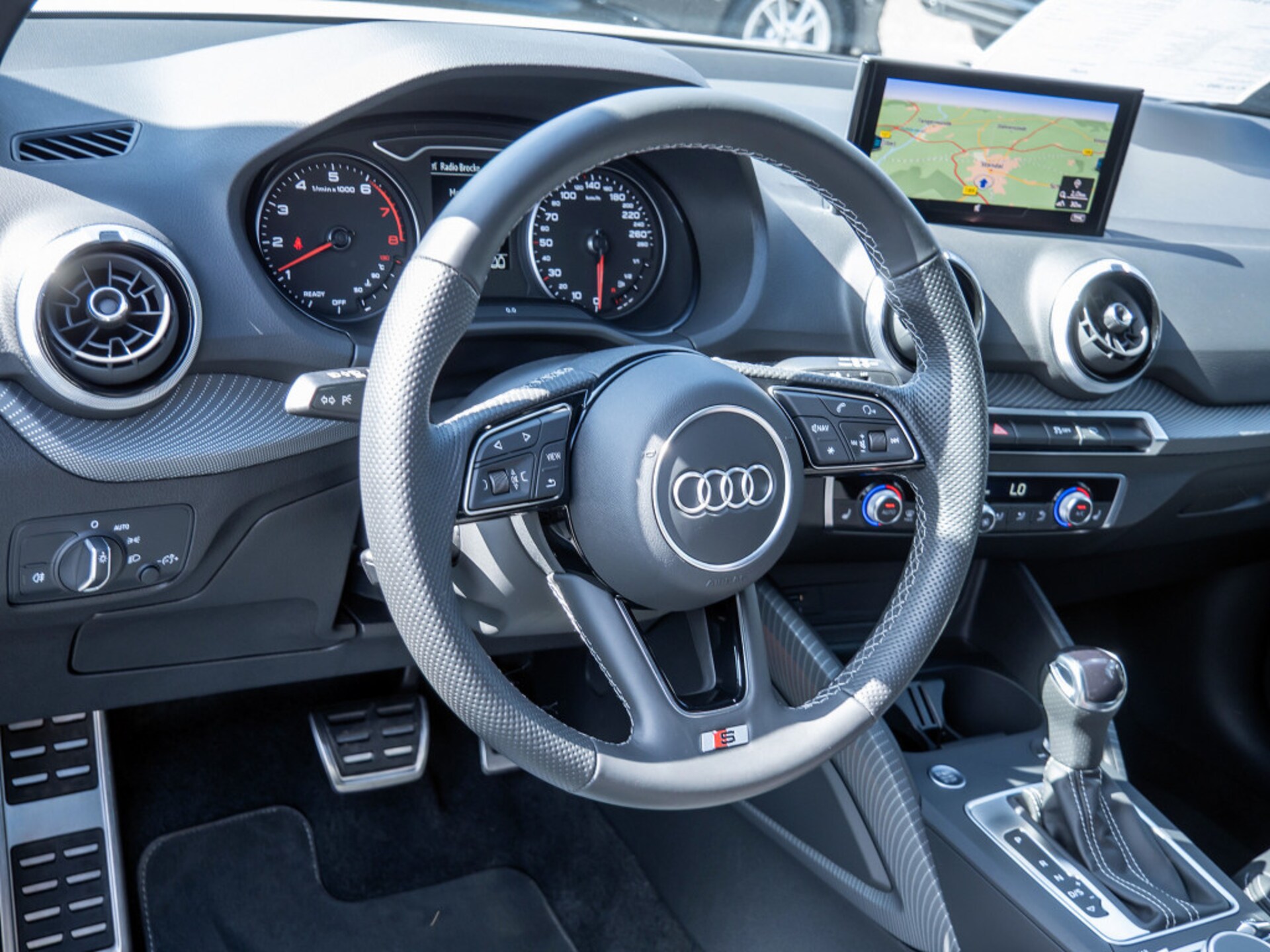 Audi Q2 S line