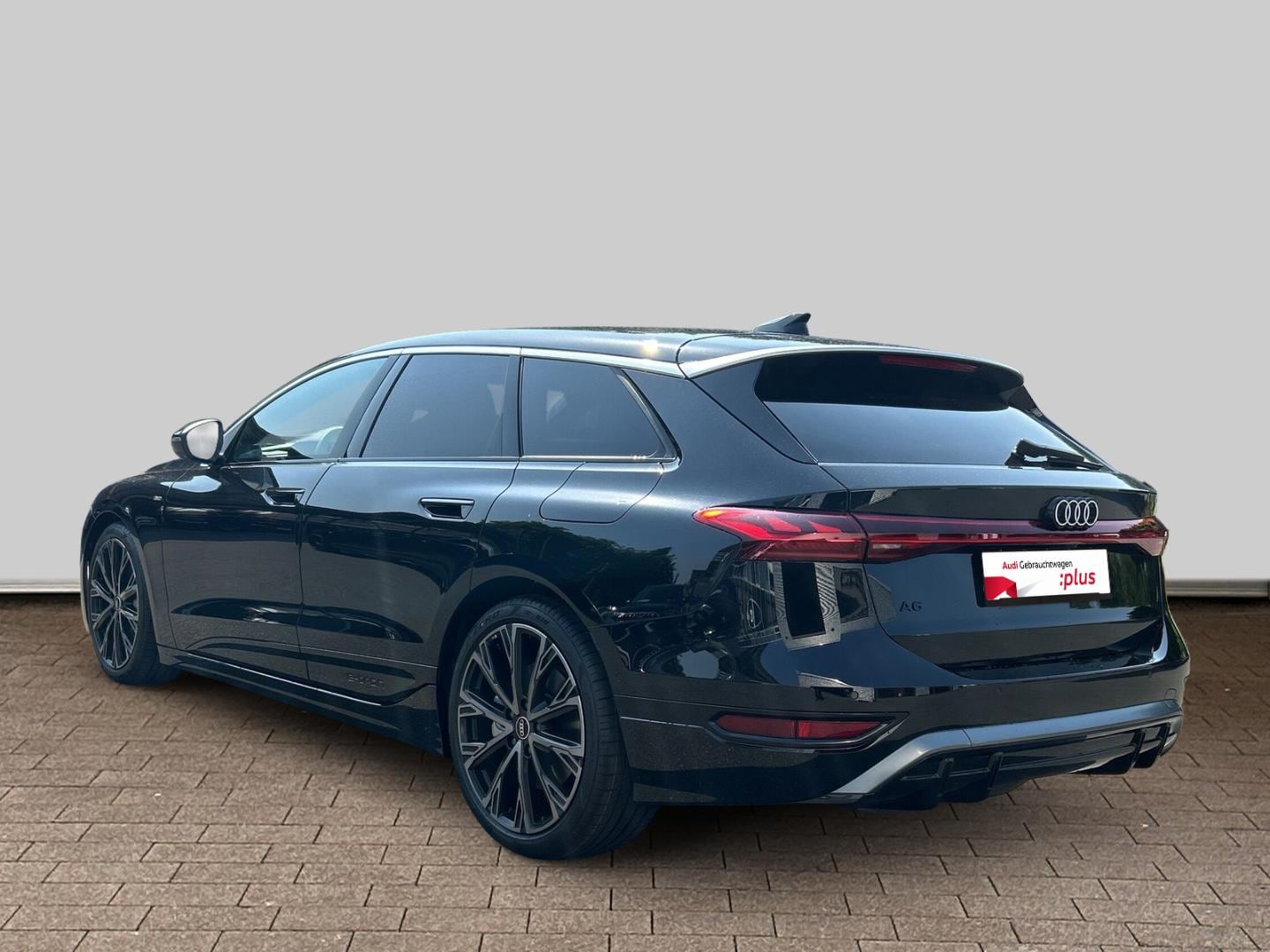 Bild über Audi A6 Avant e-tron e-tron performance - für weitere Informationen kontaktieren Sie den Audi Partner