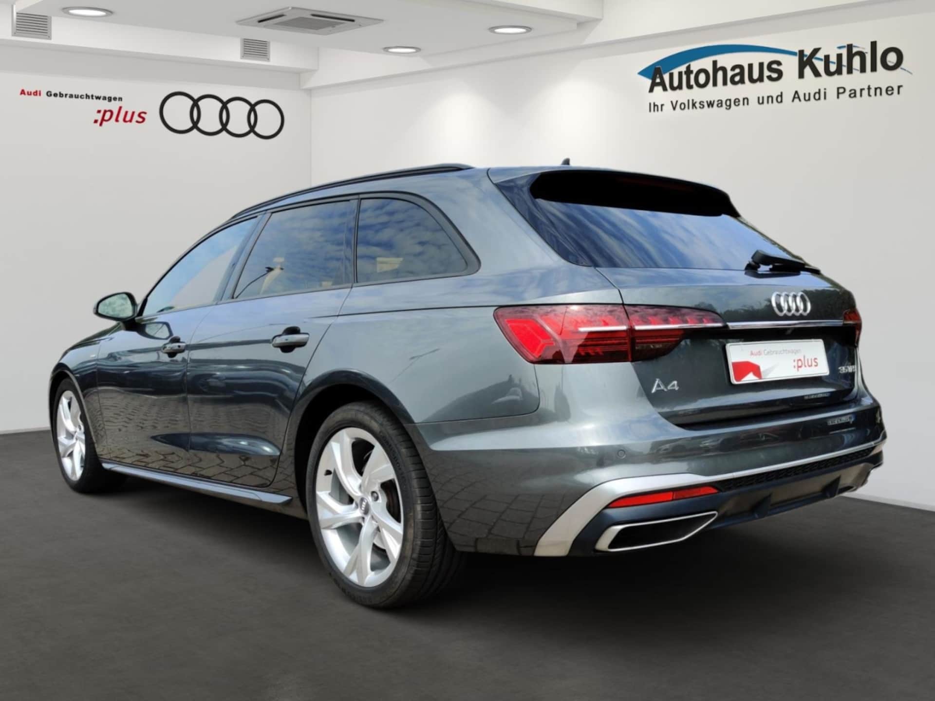 Audi A4 Avant S line