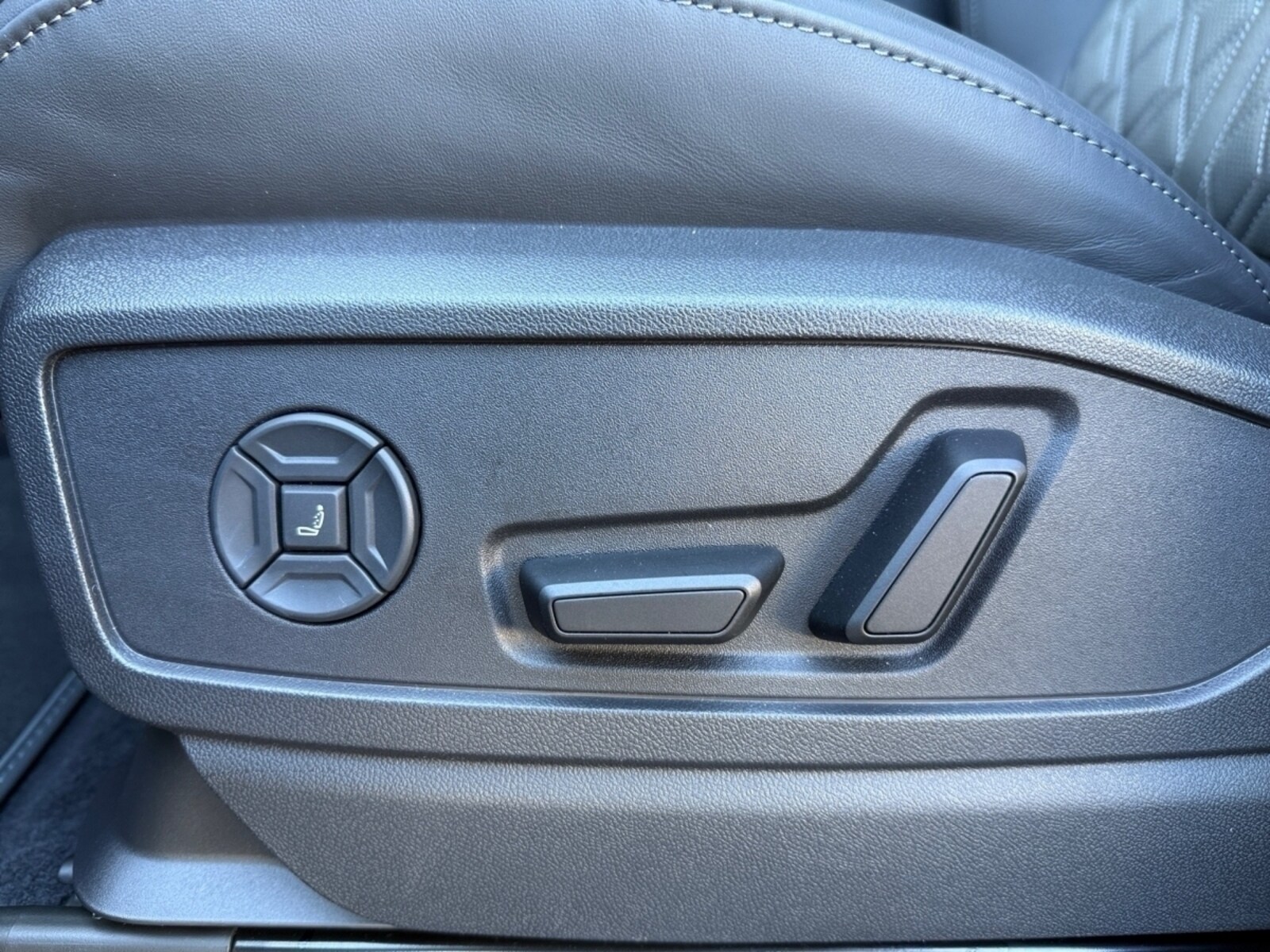 Audi SQ5 – Bild 10