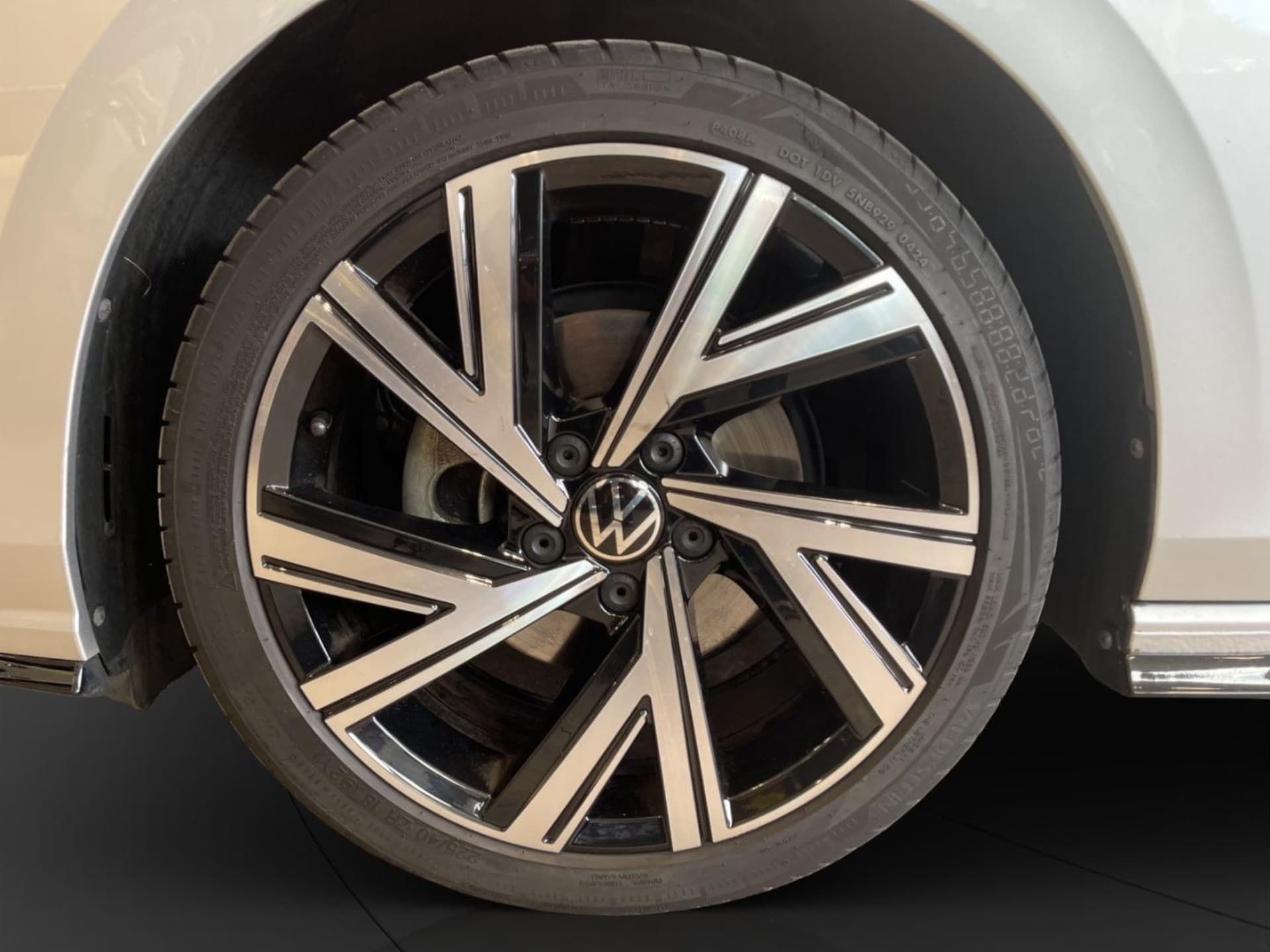 Volkswagen Golf R-Line