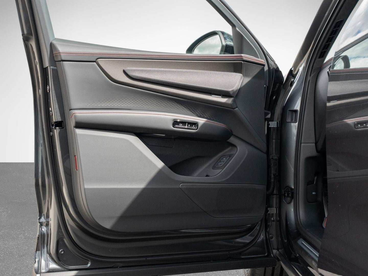 Bild über Audi Q7 SUV TDI quattro 220 kW tiptronic - für weitere Informationen kontaktieren Sie den Audi Partner