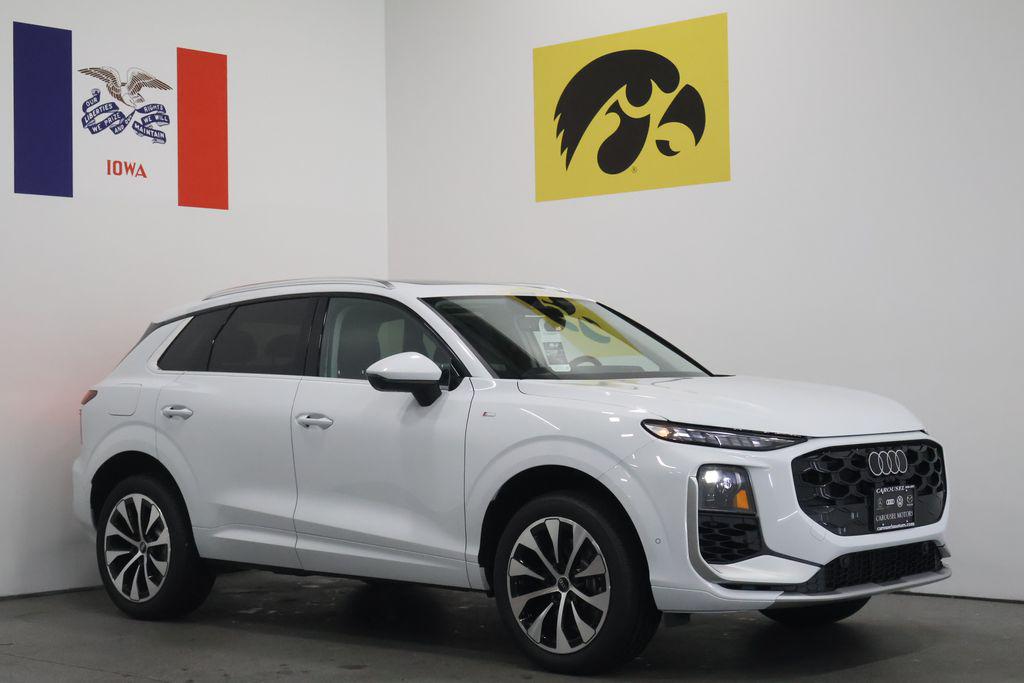 2026 Audi Q3 S line quattro's photo