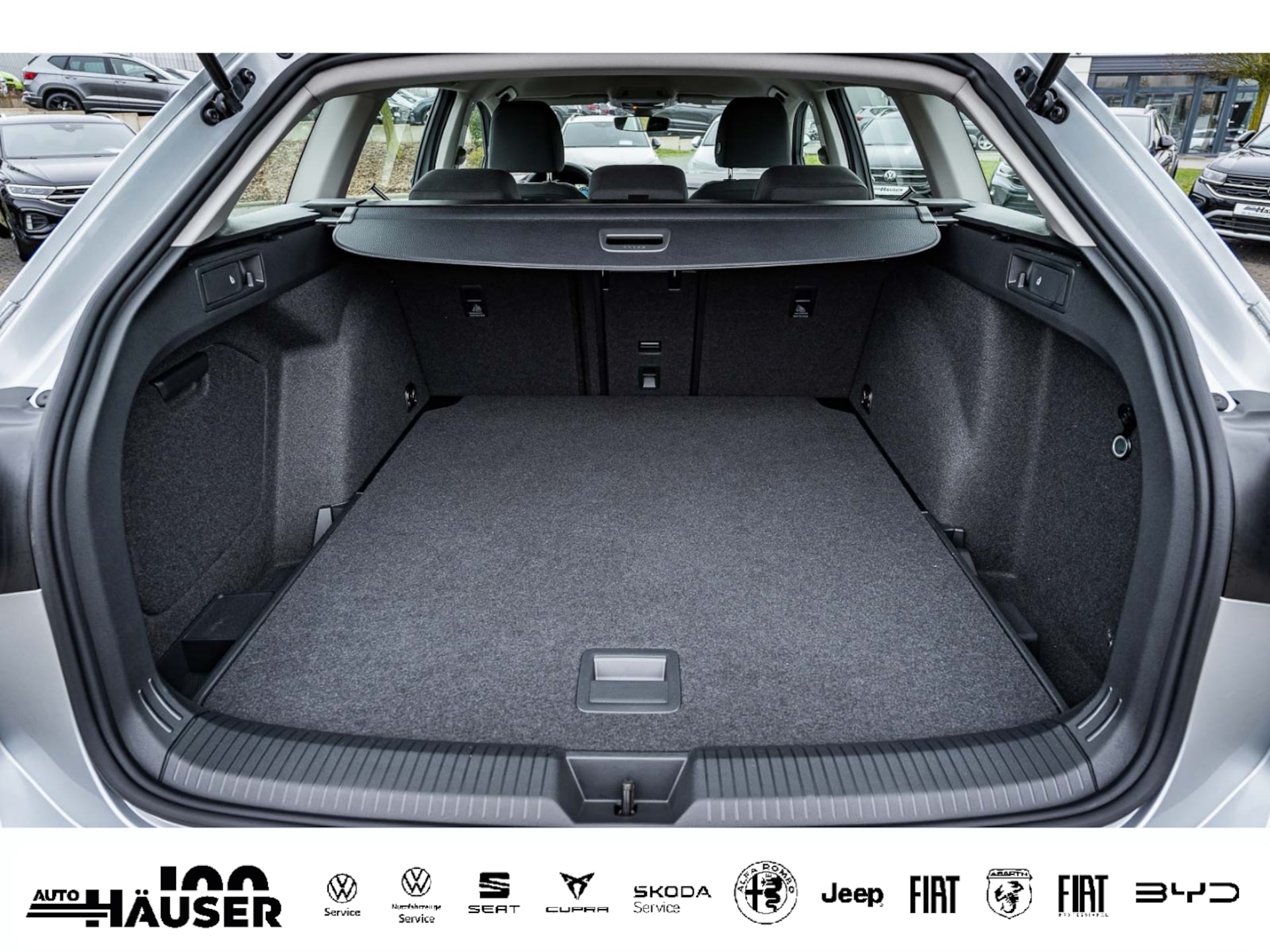 Volkswagen Golf Variant Life