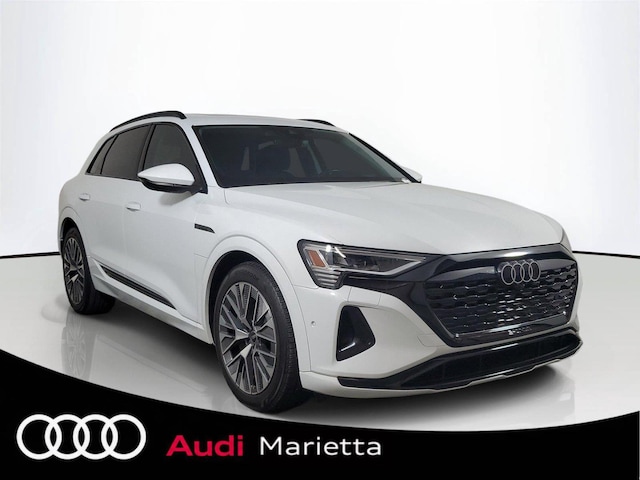 Photo of 2024 Audi Q8 e-tron