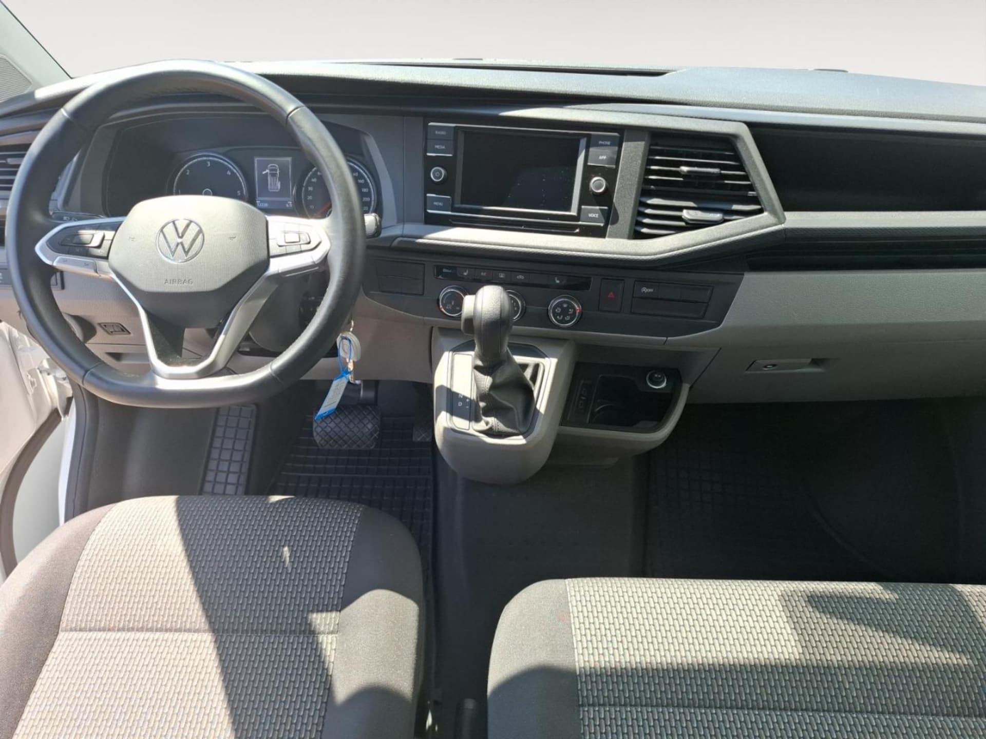 Volkswagen T6.1 Transporter Kombi kurzer Radstand