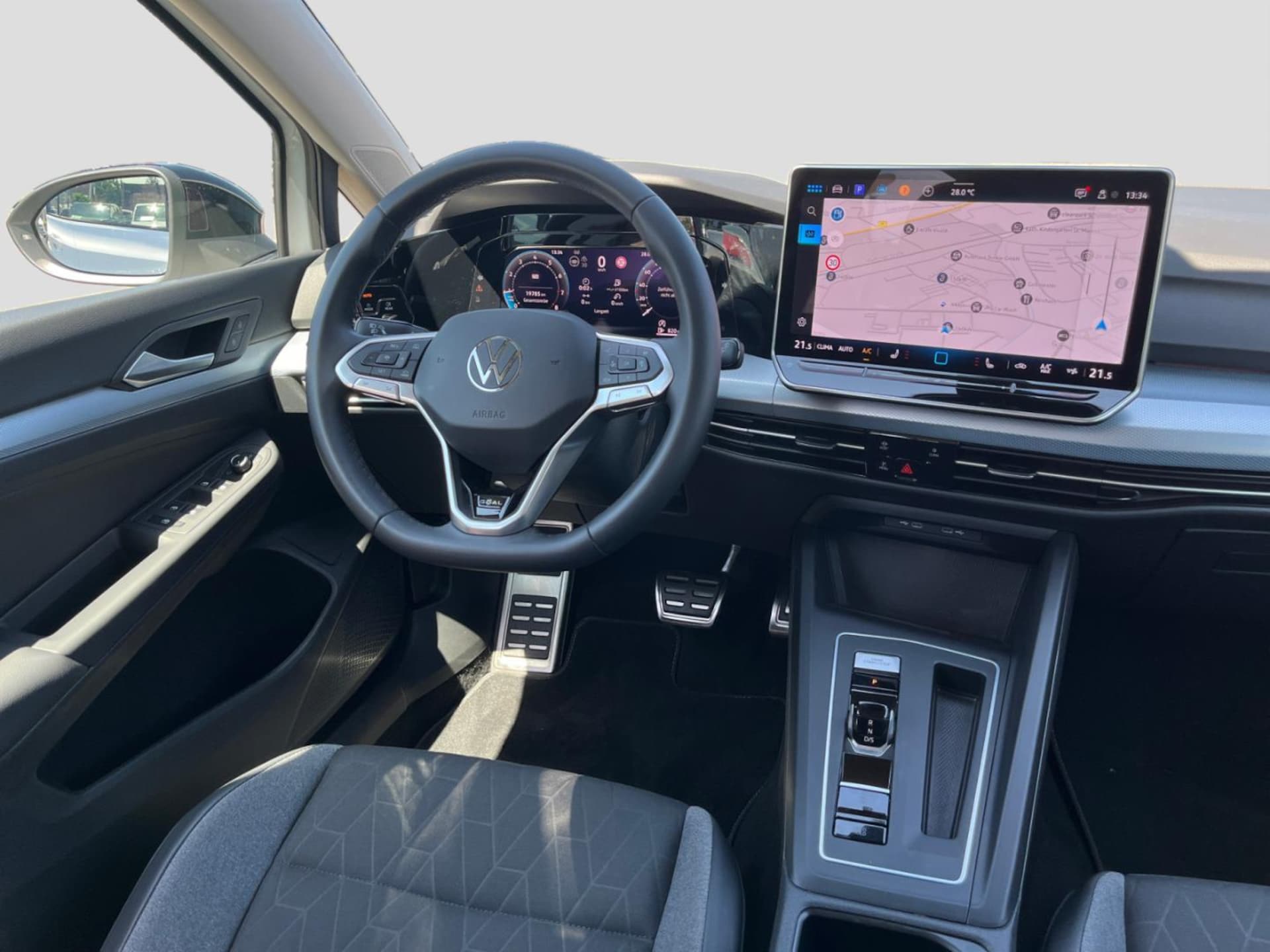 Volkswagen Golf Life