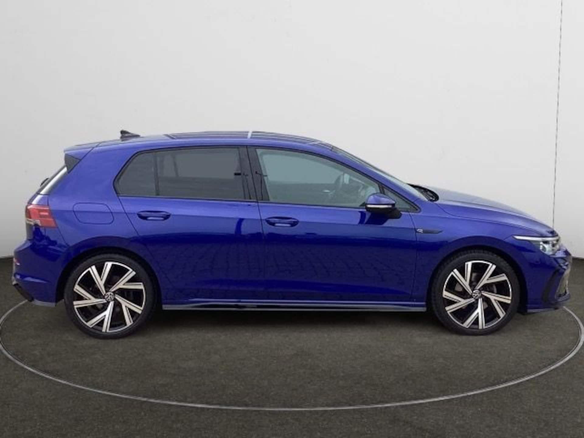 Volkswagen Golf R-Line