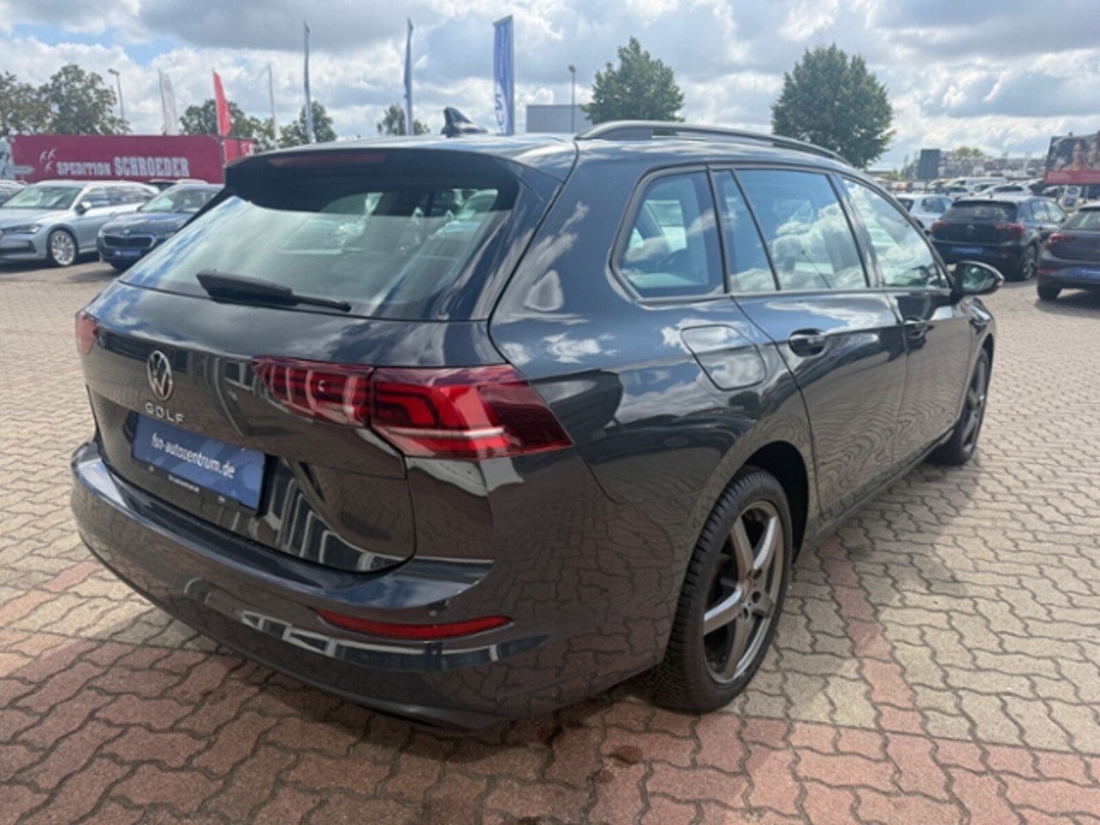 Volkswagen Golf Variant – Bild 6