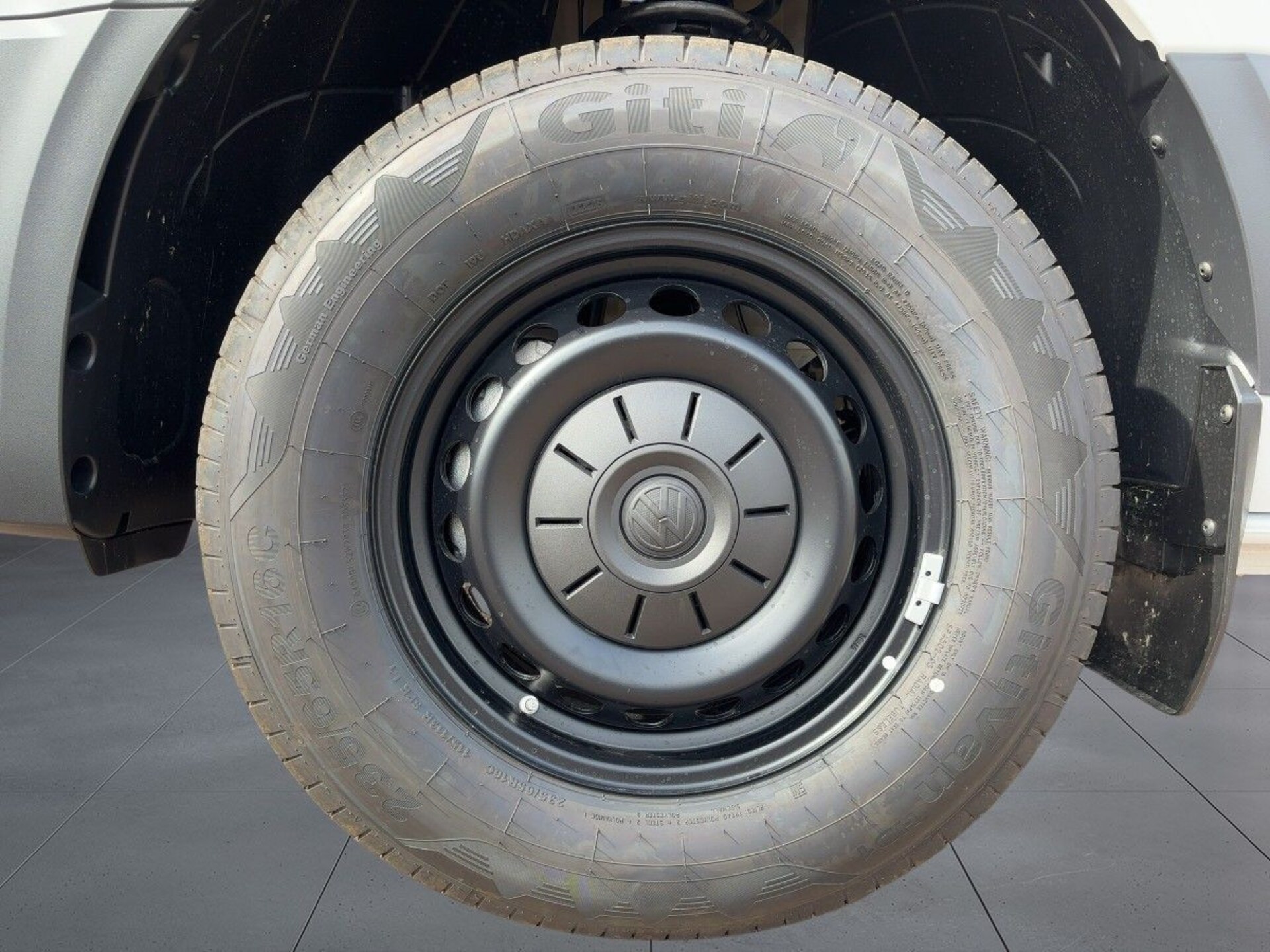 Volkswagen Crafter Kasten langer Radstand