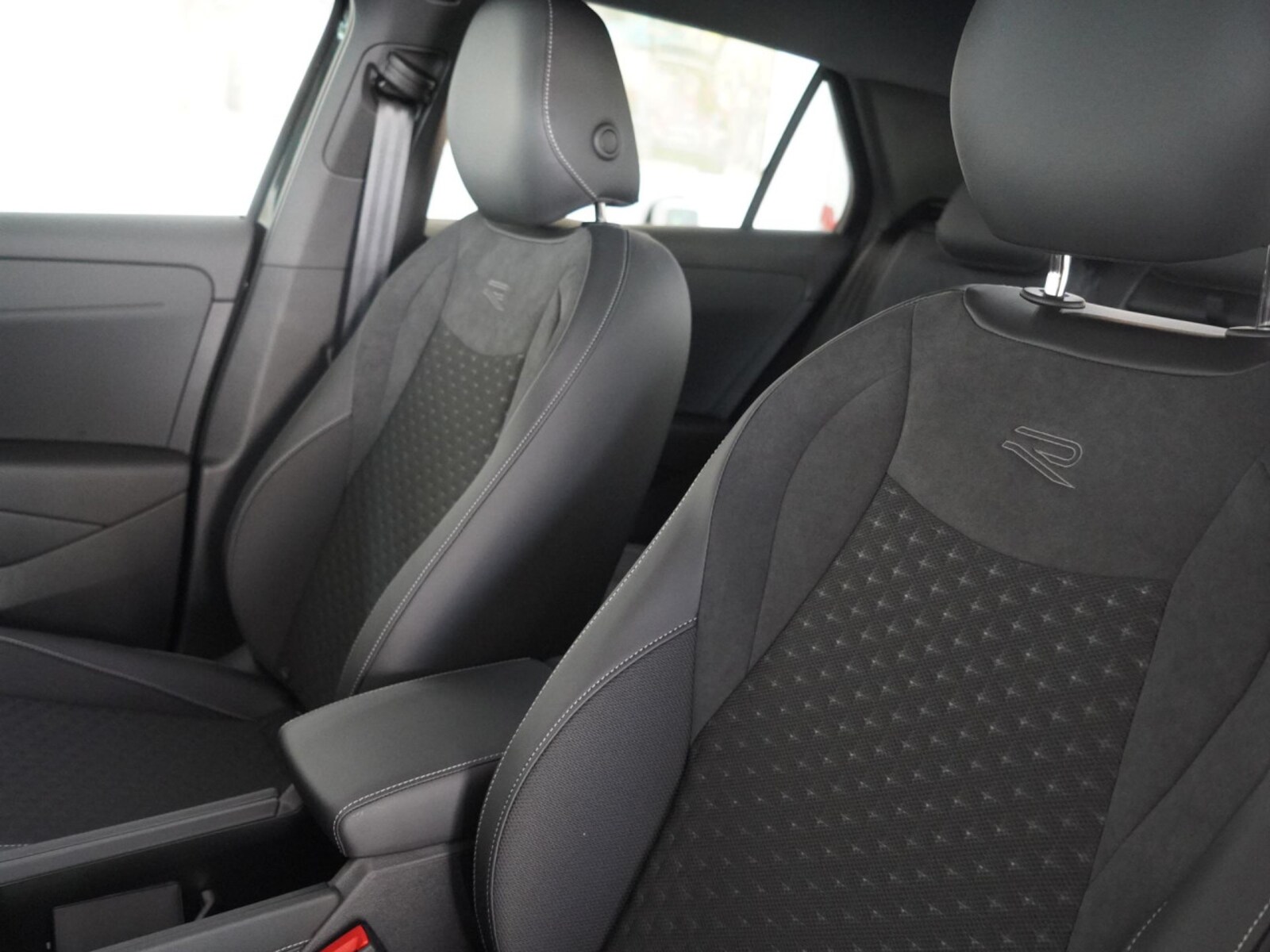 Volkswagen T-Roc – Bild 9