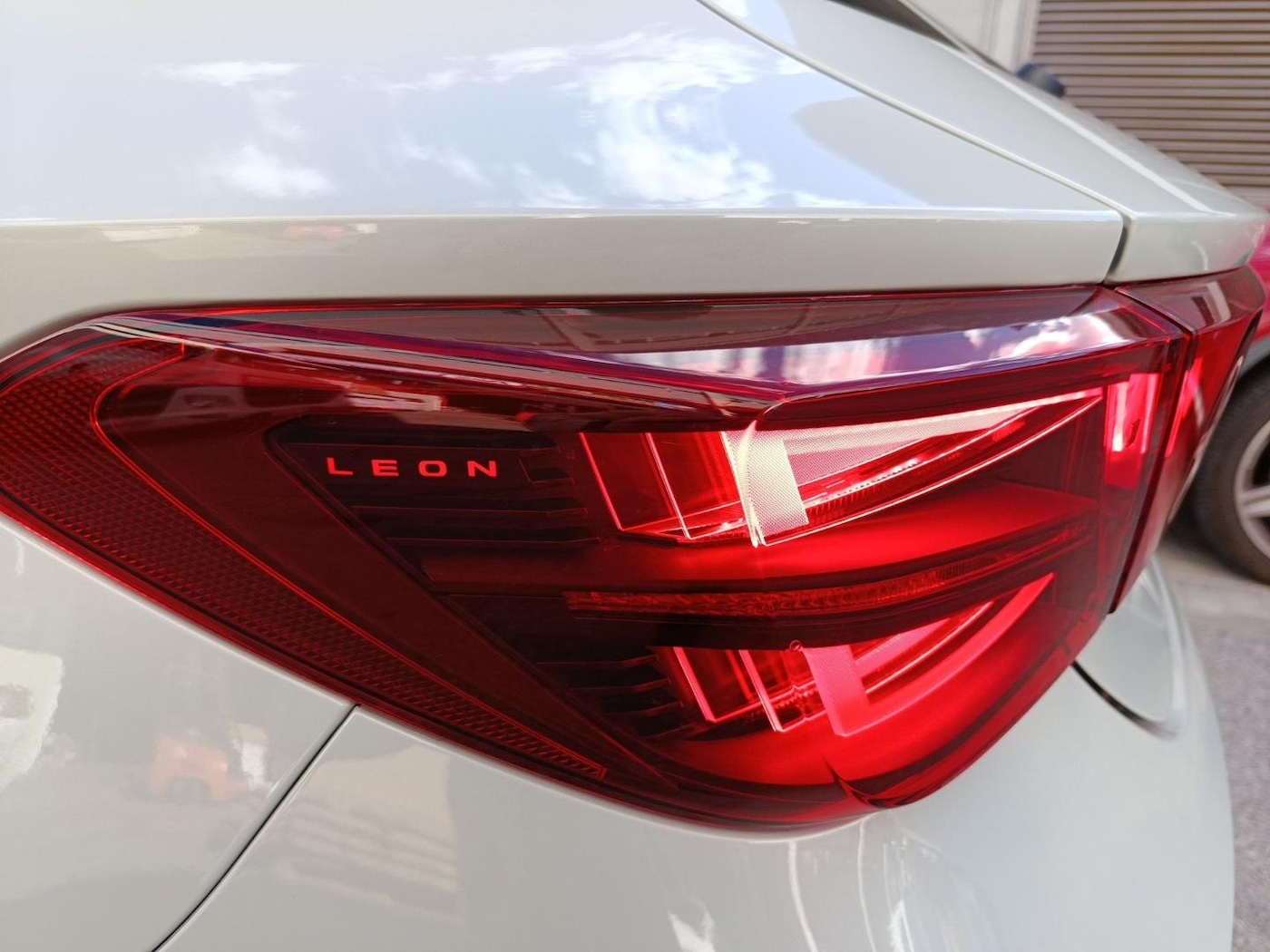 CUPRA Leon León 1.5 eTSI DSG 110 kW (150 CV) — photo 13