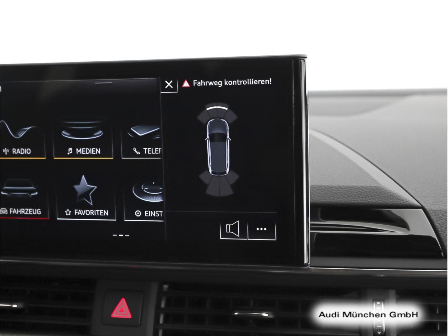 Bild über Audi RS 4 Avant TFSI quattro tiptronic - für weitere Informationen kontaktieren Sie den Audi Partner