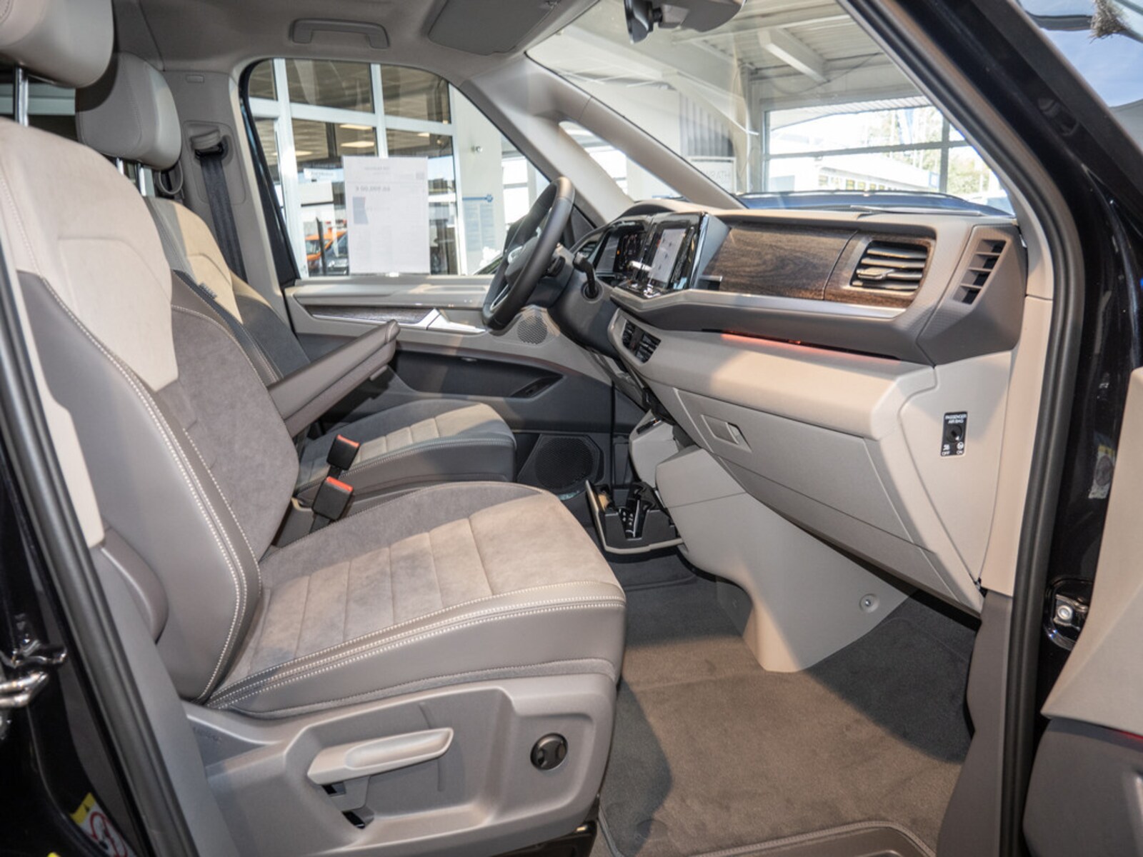 Volkswagen Multivan – Bild 2