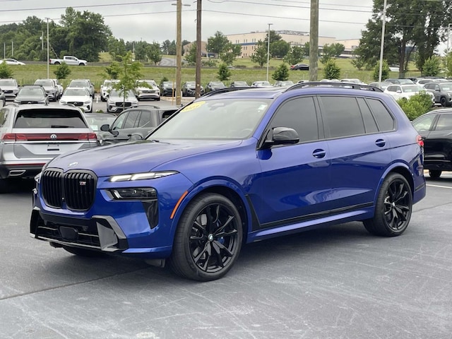 2023 BMW X7