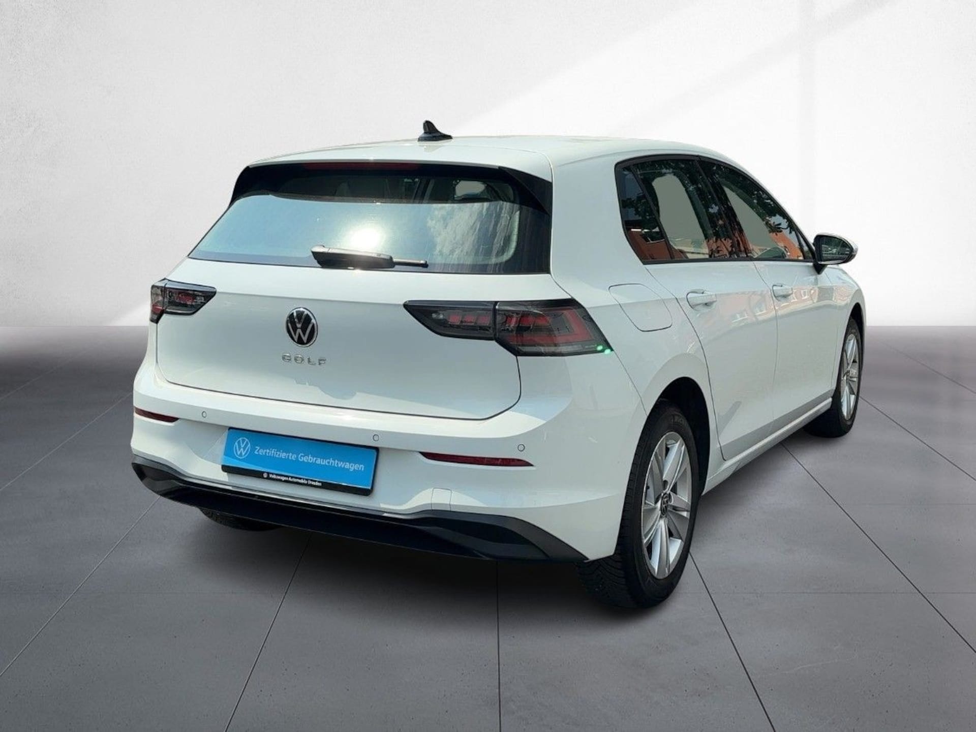 Volkswagen Golf Life