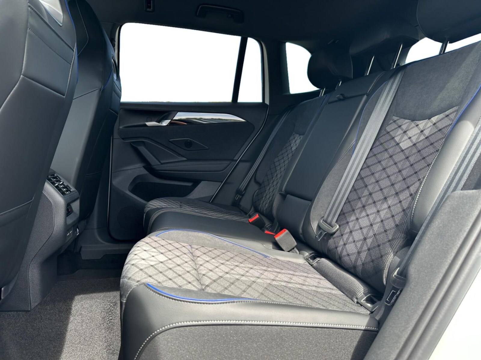 Volkswagen Tiguan – Bild 10