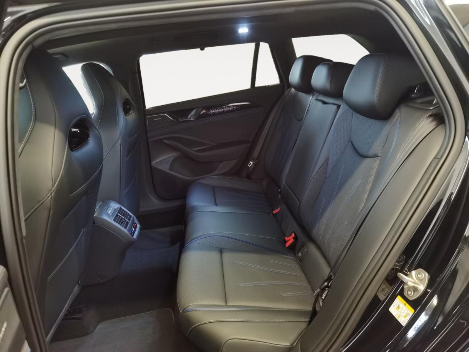 Volkswagen Passat – Bild 15