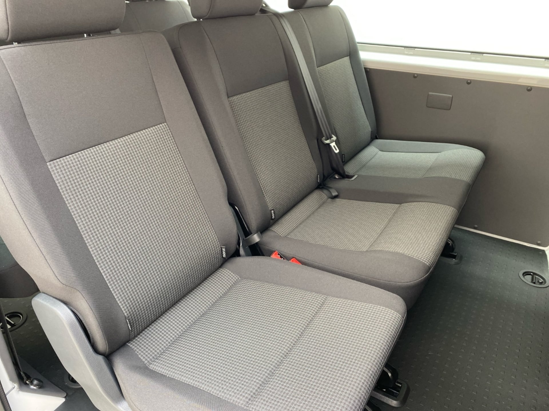 Volkswagen T6.1 Transporter Kombi langer Radstand