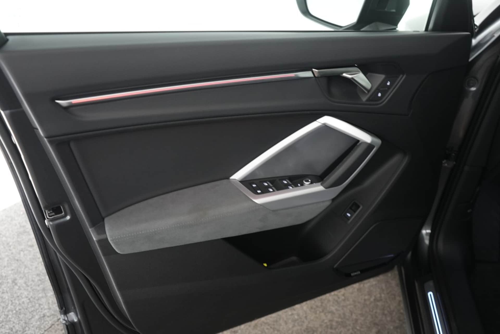 Audi Q3 SUV S line