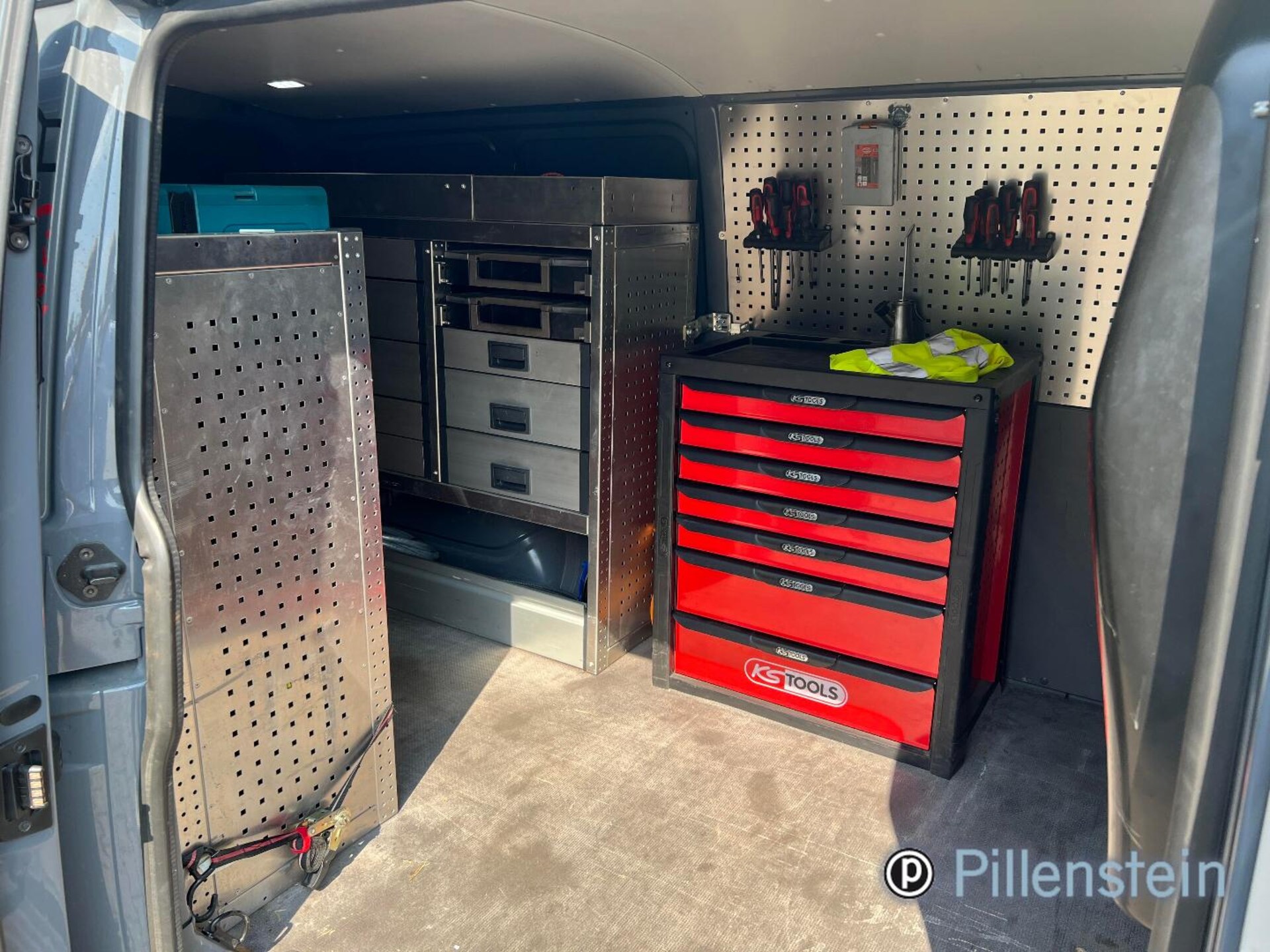 Volkswagen T6.1 Transporter Kasten langer Radstand