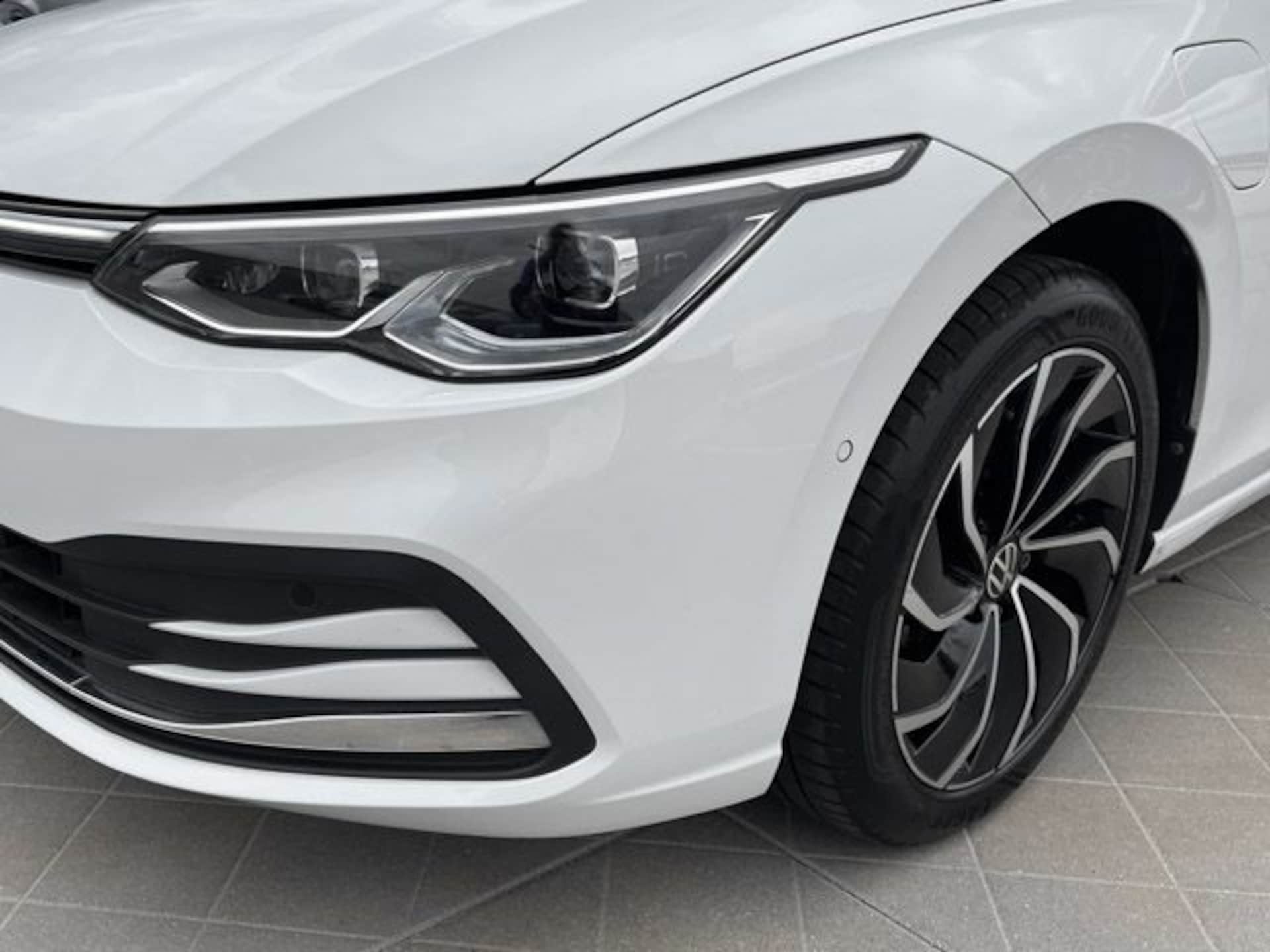 Volkswagen Golf Style