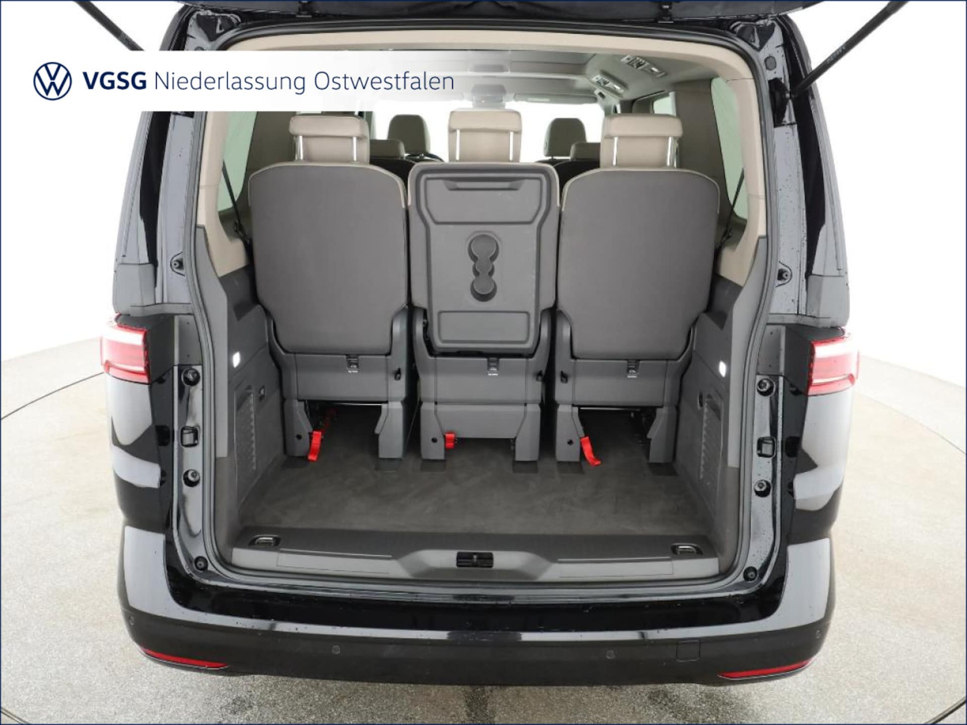 Volkswagen Multivan Langversion Basis-Modell