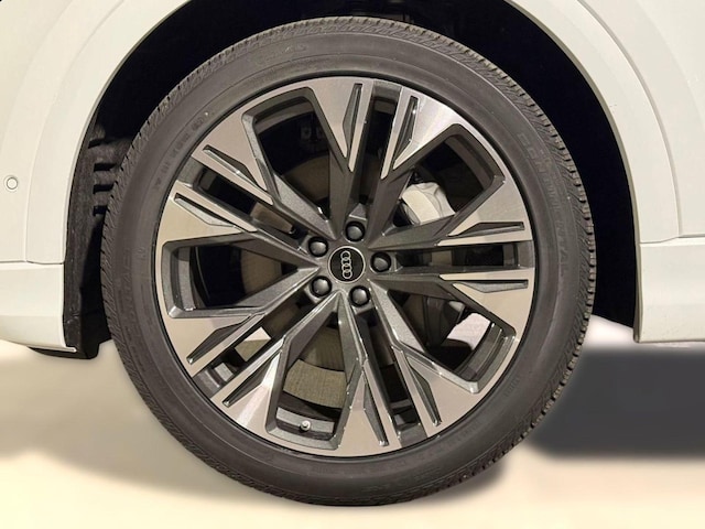 2026 Audi Q8 Premium Plus - Photo 12