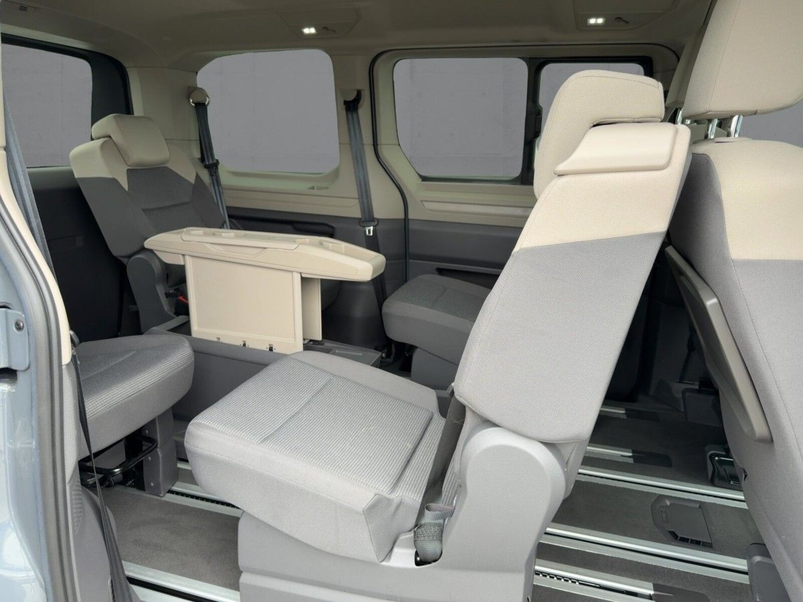 Volkswagen Multivan – Bild 12