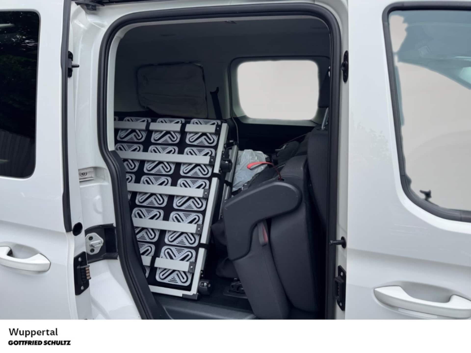 Volkswagen Caddy California