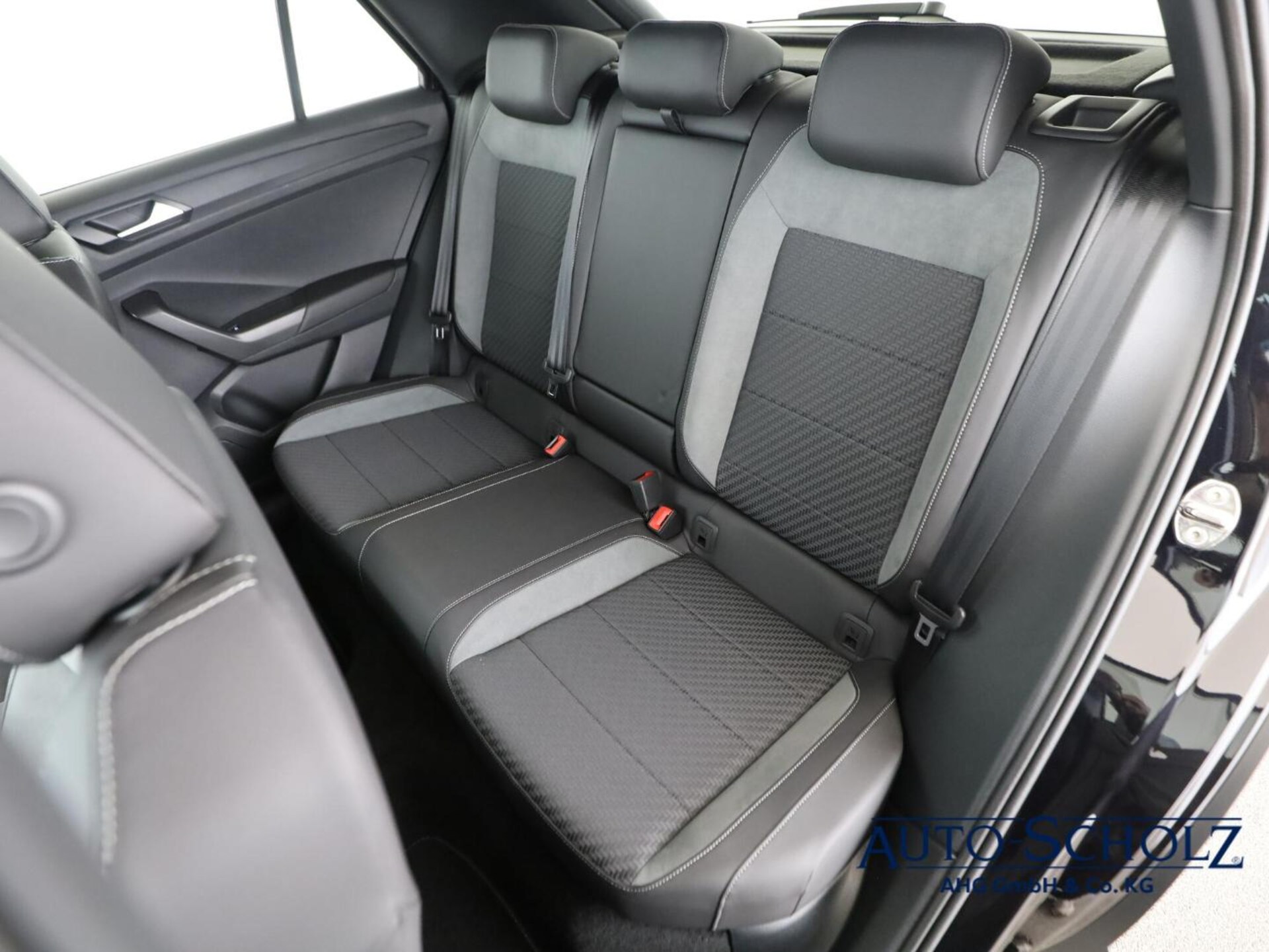 Volkswagen T-Roc R
