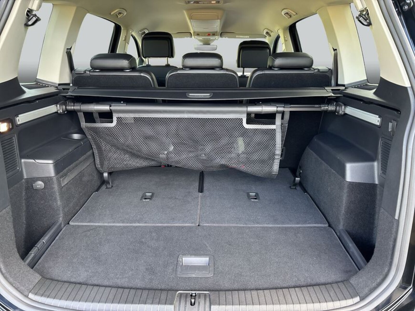Volkswagen Touran – Bild 8