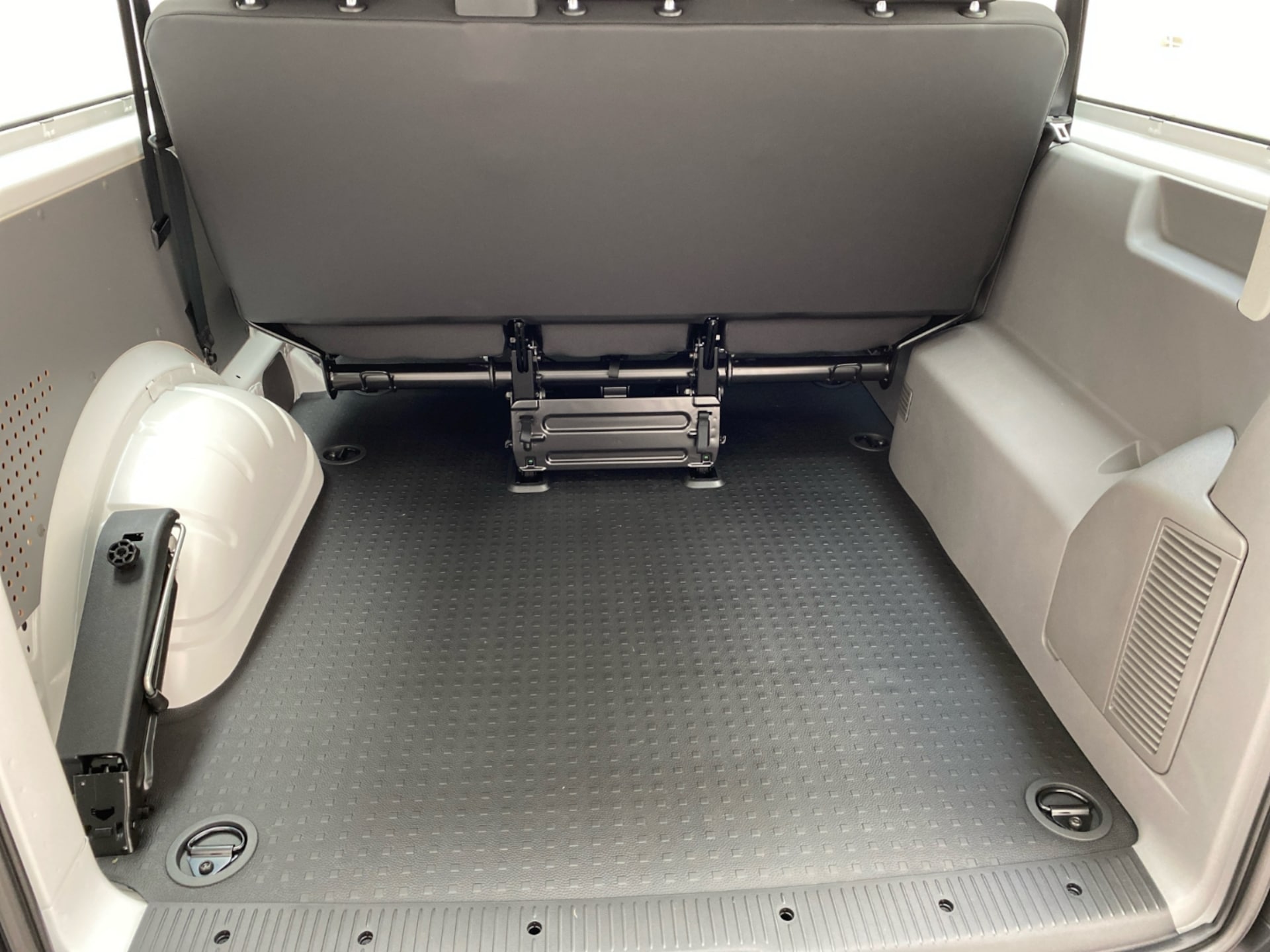 Volkswagen T6.1 Transporter Kombi langer Radstand