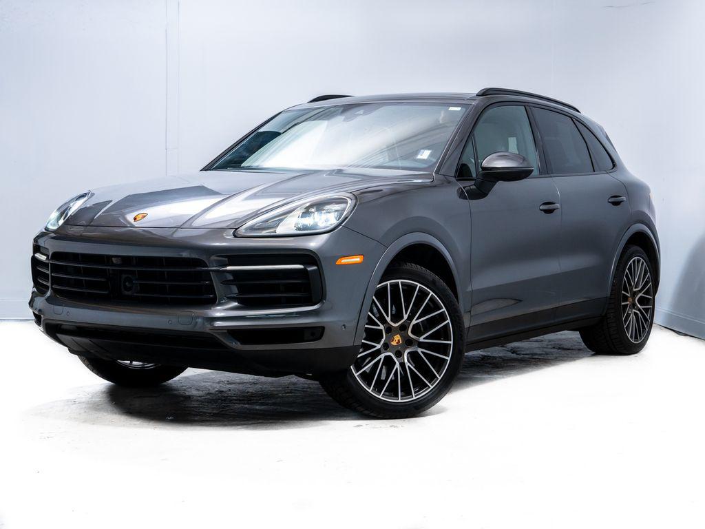 2023 Porsche Cayenne Platinum Edition's photo