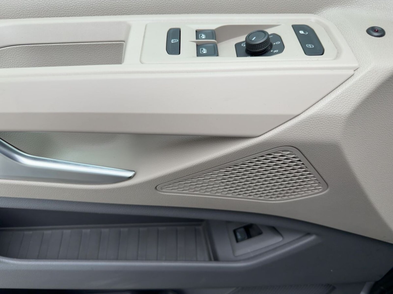 Volkswagen Multivan – Bild 16