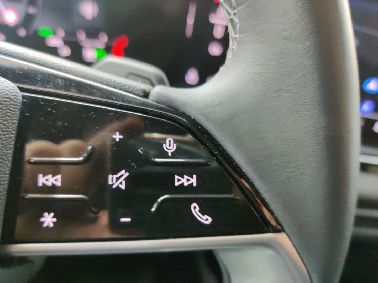 Bild über Audi A5 Avant TDI 150 kW S tronic - für weitere Informationen kontaktieren Sie den Audi Partner