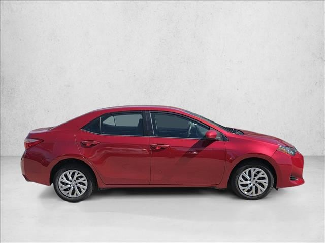 Used 2018 Toyota Corolla LE with VIN 5YFBURHE6JP800567 for sale in Plano, TX