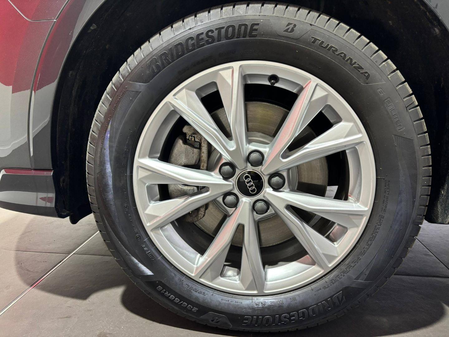 Image about Audi Q3 Sportback TFSI e S line 45 TFSI e 180 kW (245 ch) S tronic