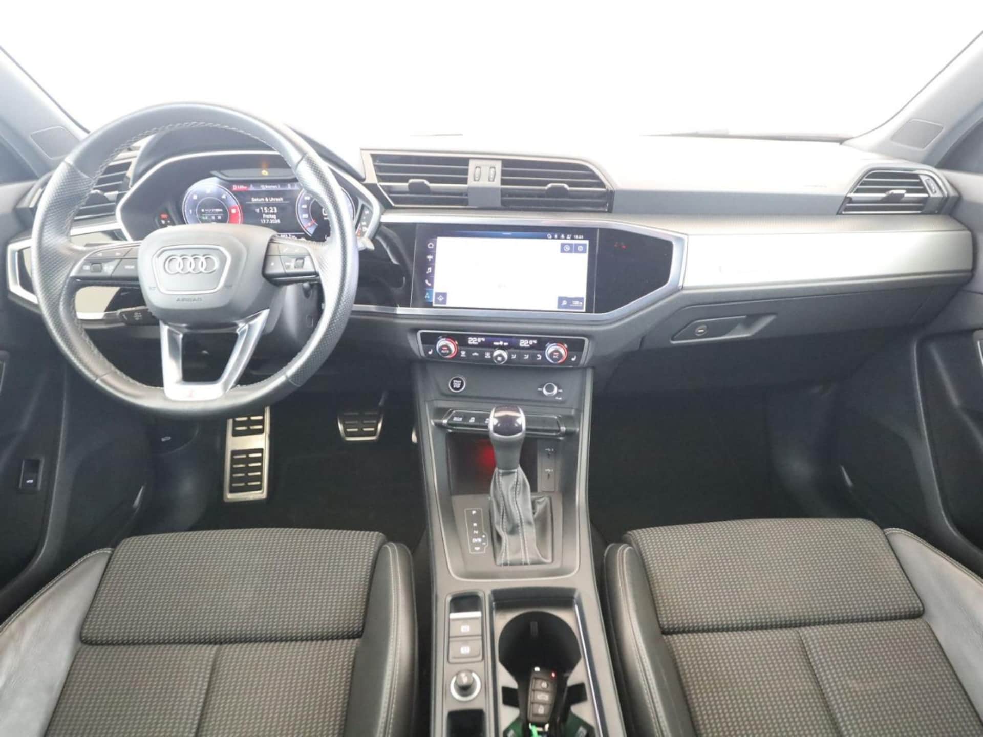 Audi Q3 SUV S line