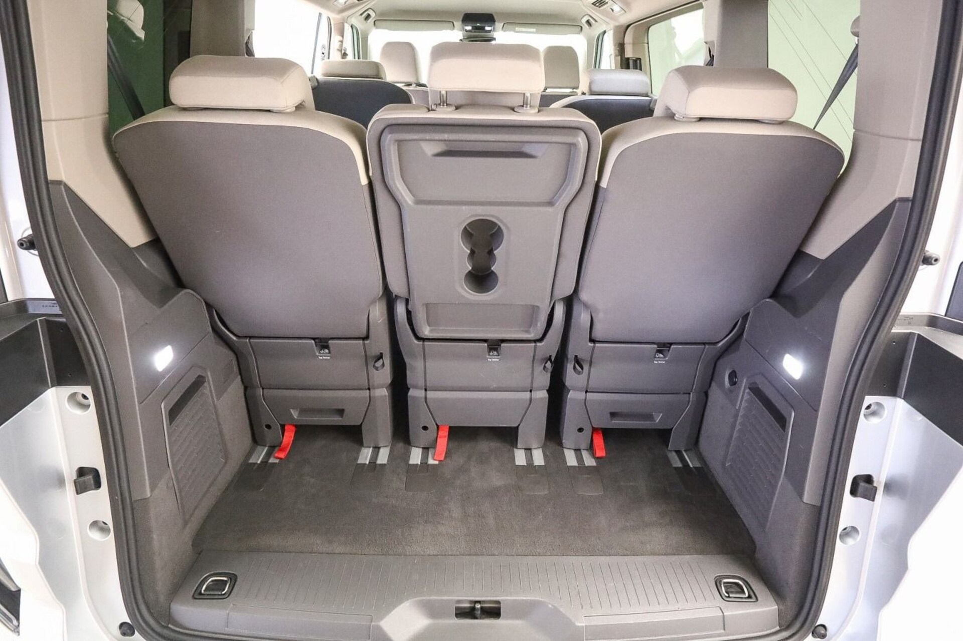 Volkswagen Multivan Basis-Modell
