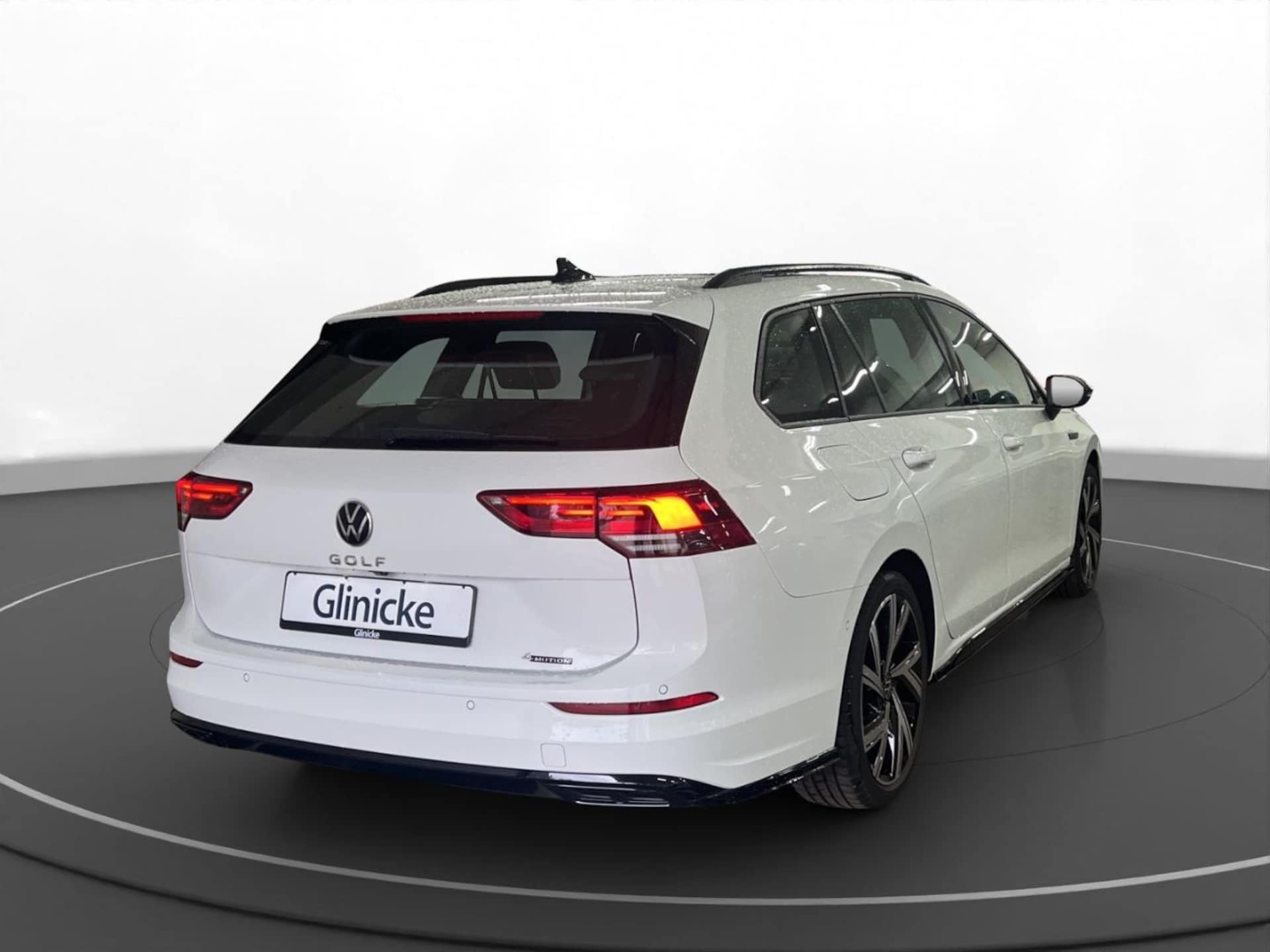 Volkswagen Golf Variant R-Line