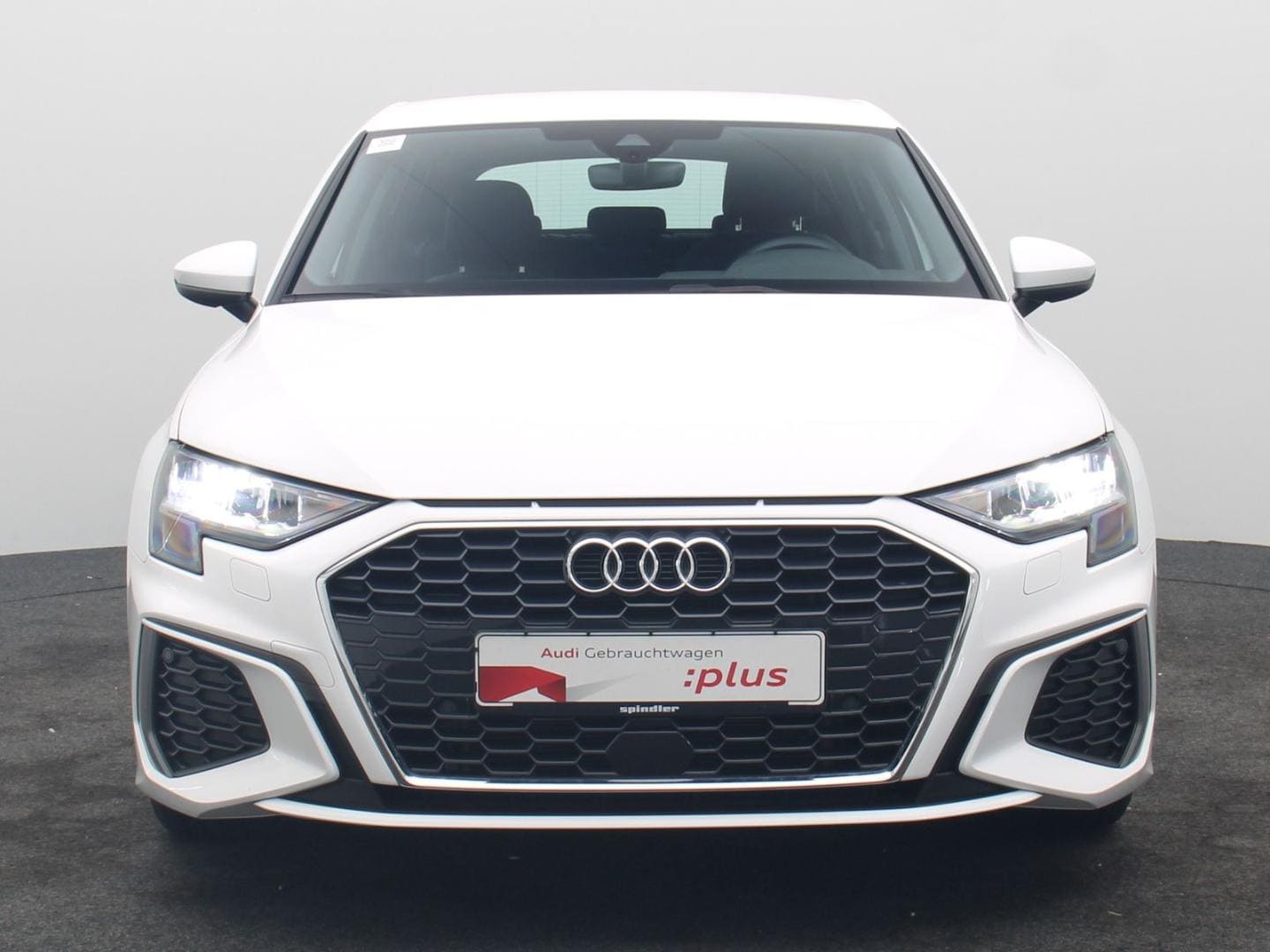 Bild über Audi A3 Sportback S line 35 TFSI S tronic - für weitere Informationen kontaktieren Sie den Audi Partner